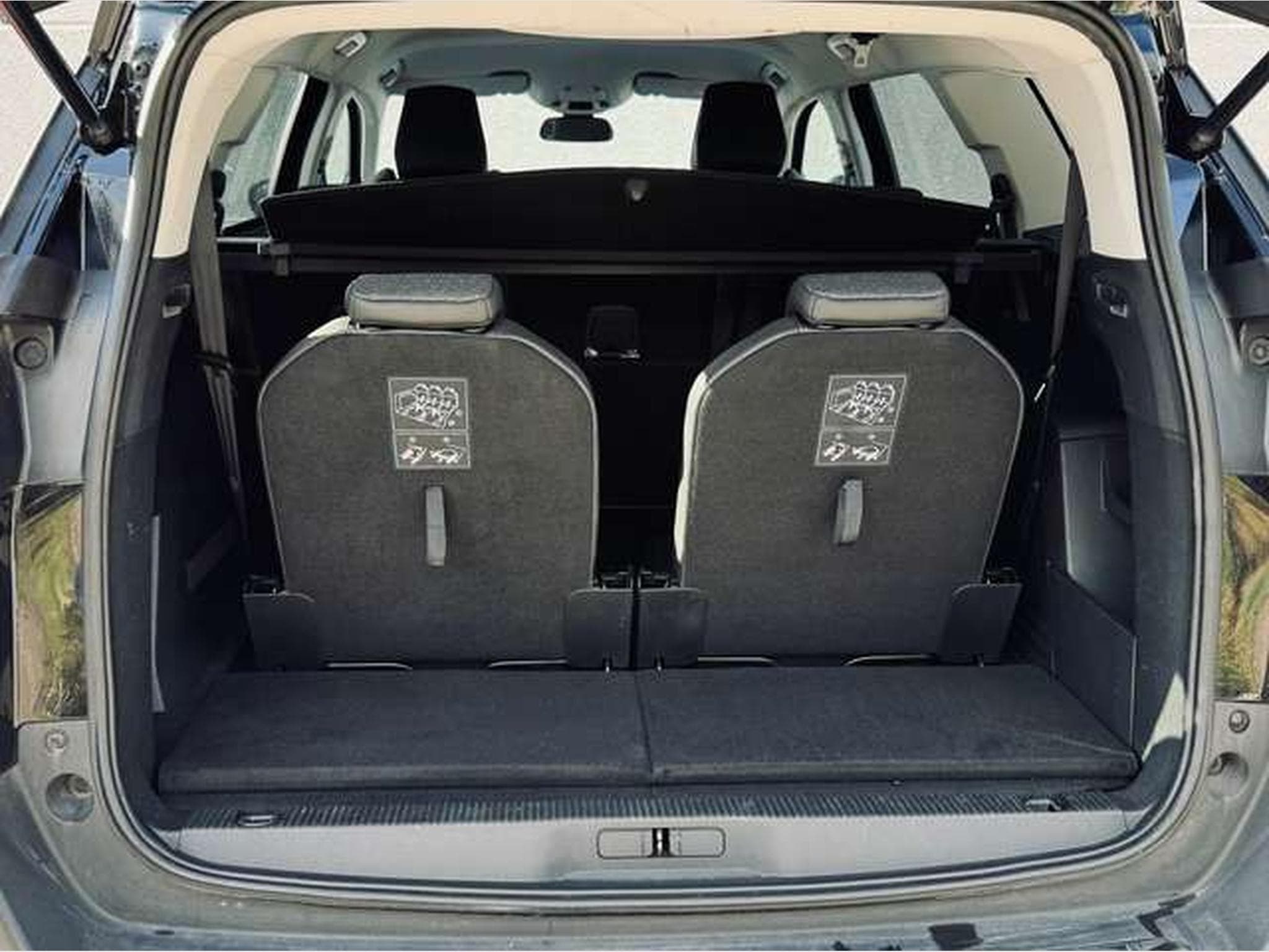 Peugeot 5008 5008 1.5 BlueHDi Allure (2020) - Foto 16