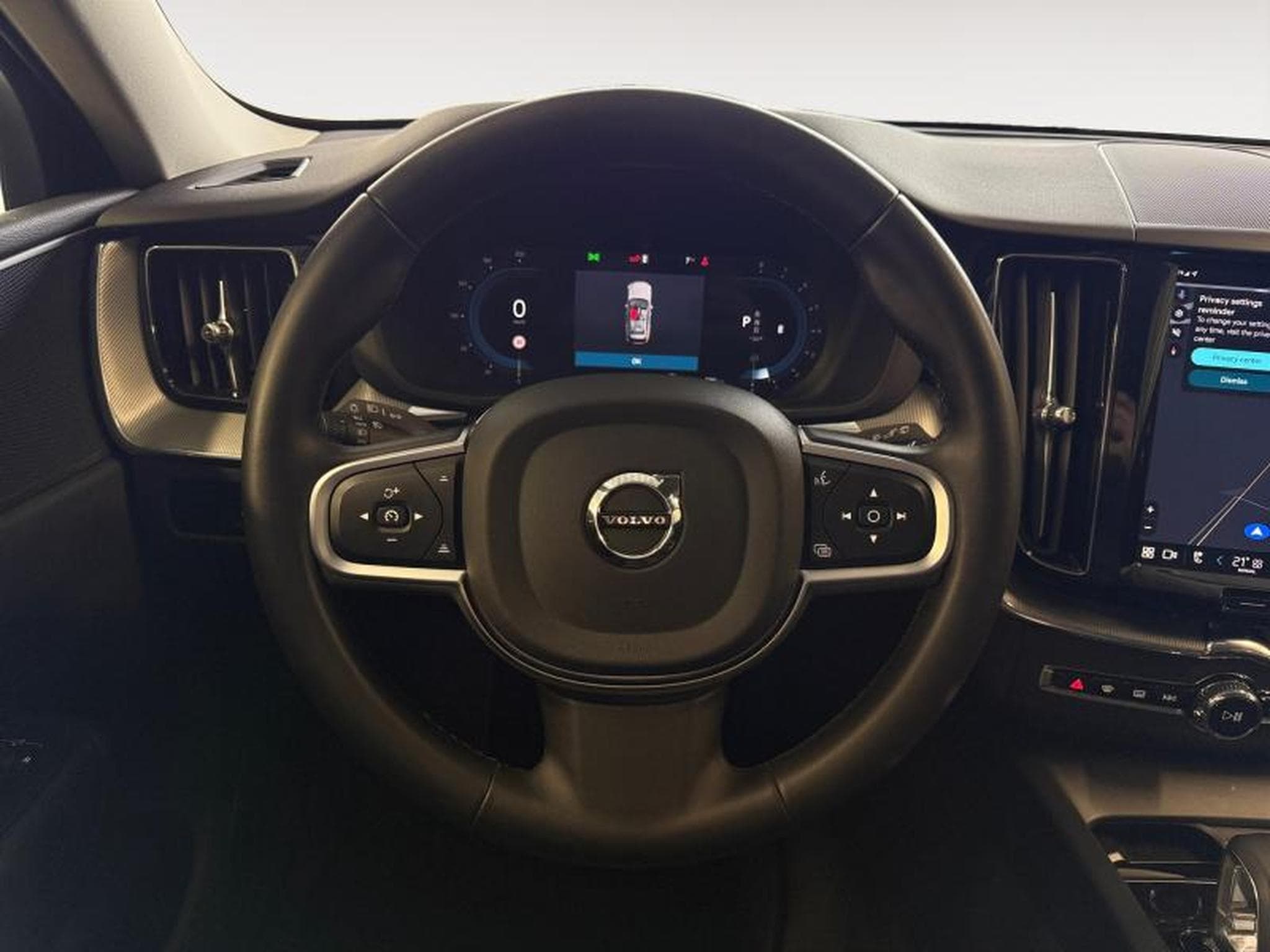 Volvo XC60 B5 Core / Essence (2025) - Foto 12
