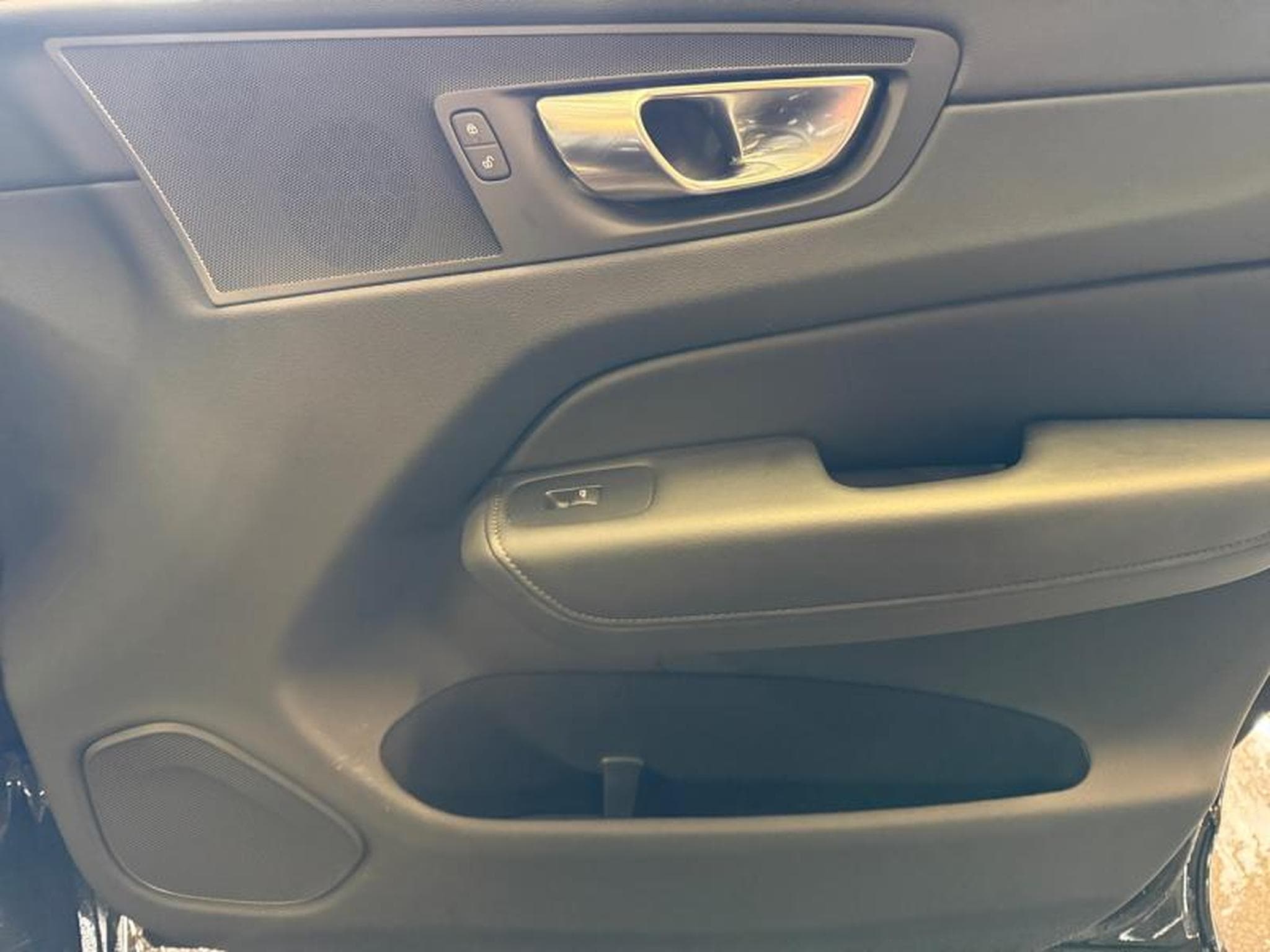 Volvo XC60 B5 Core / Essence (2025) - Foto 21