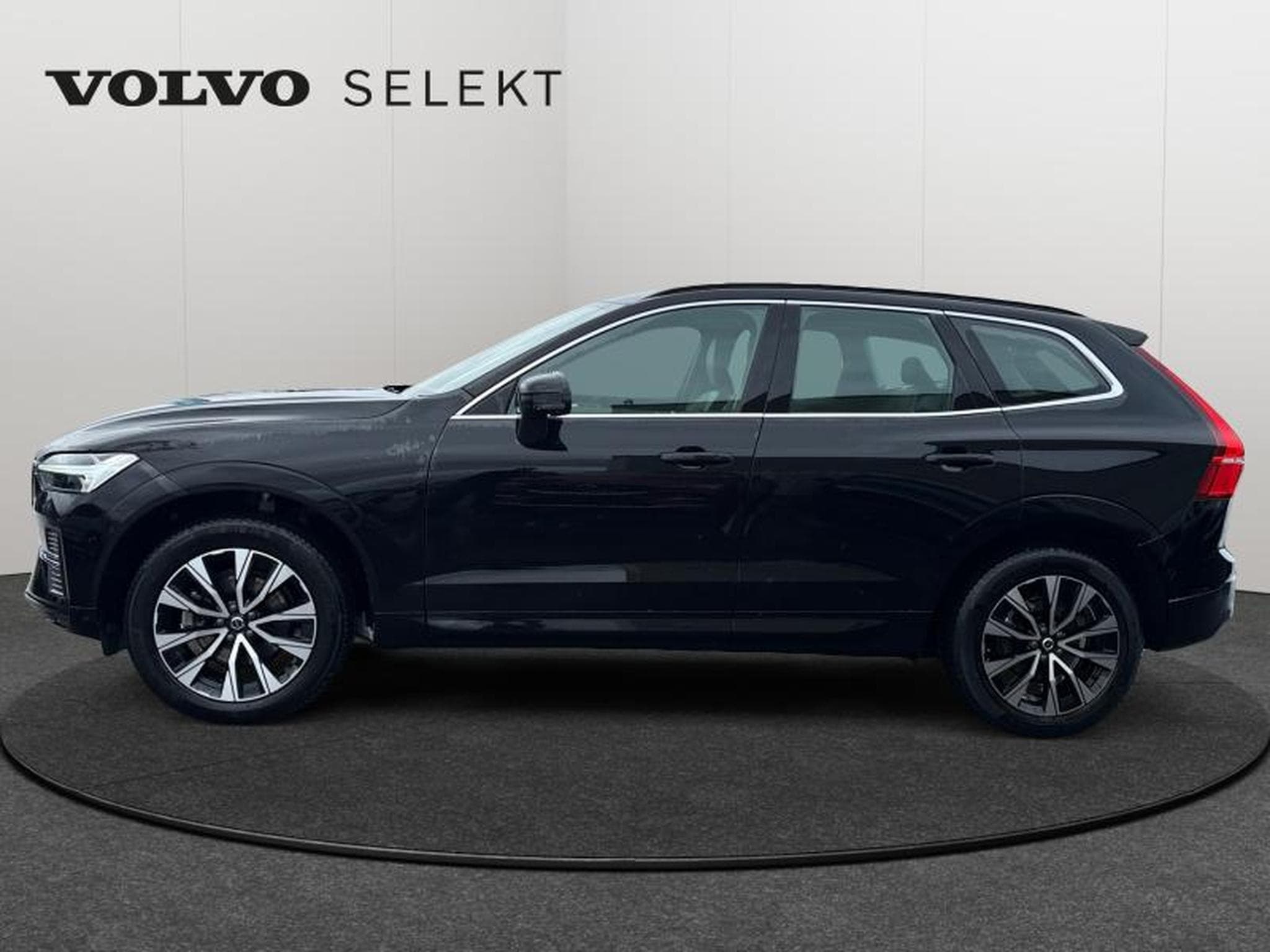 Volvo XC60 B5 Core / Essence (2025) - Foto 4