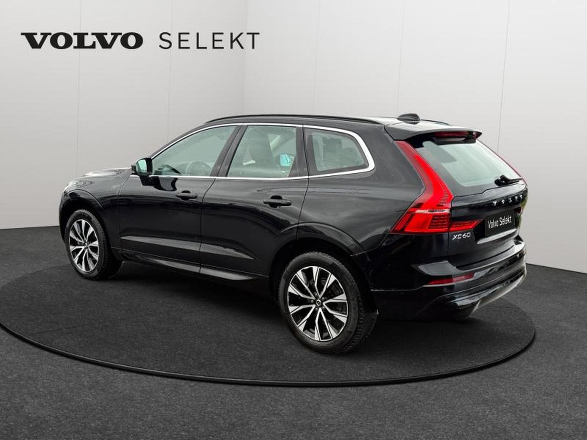 Volvo XC60 B5 Core / Essence (2025) - Foto 5