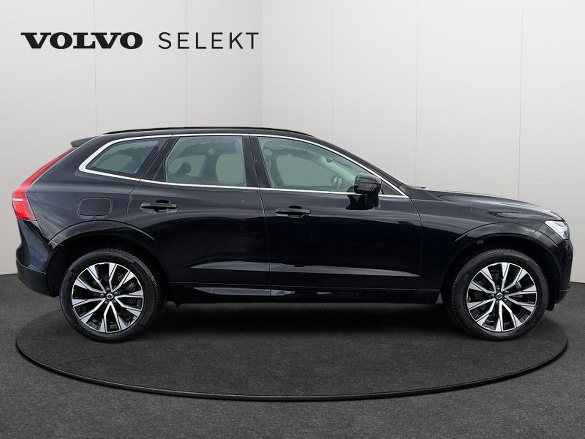 Volvo XC60 B5 Core / Essence (2025) - Foto 7