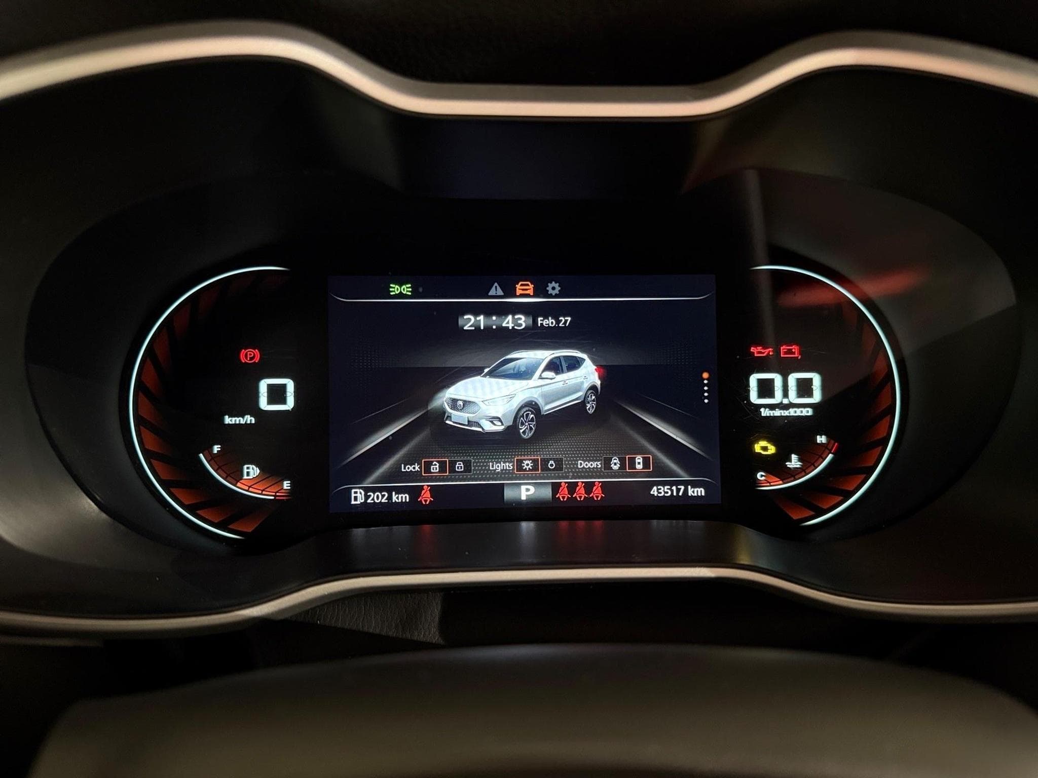 MG ZS 1.0 LUXURY (2023) - Photo 2