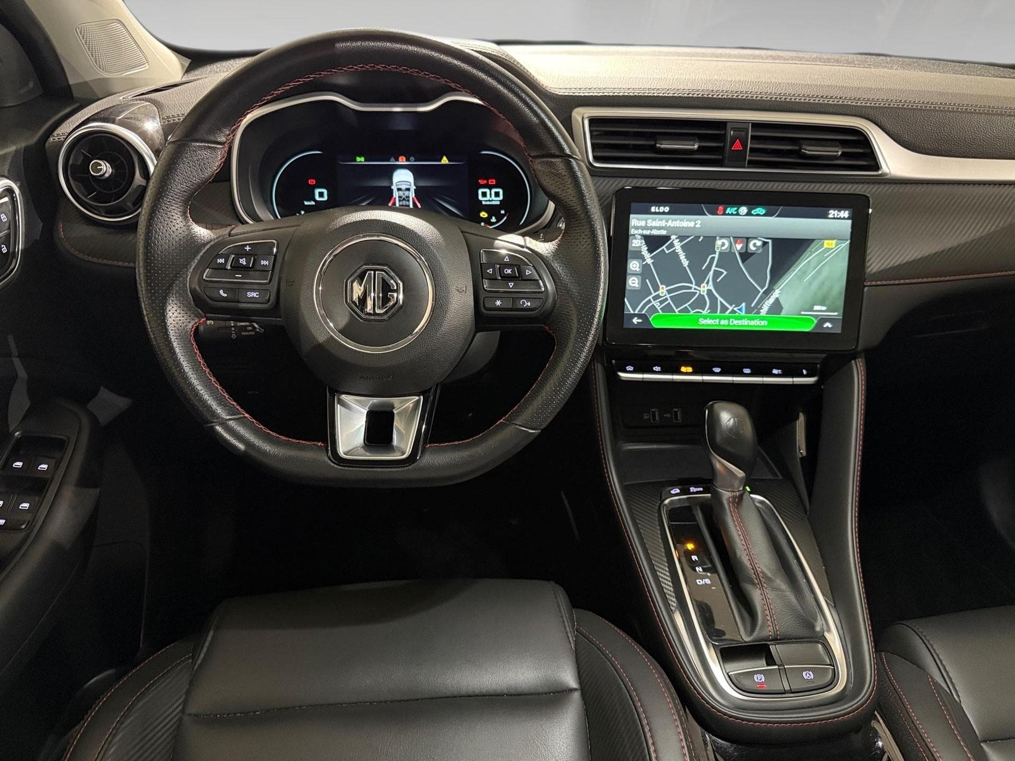 MG ZS 1.0 LUXURY (2023) - Photo 6