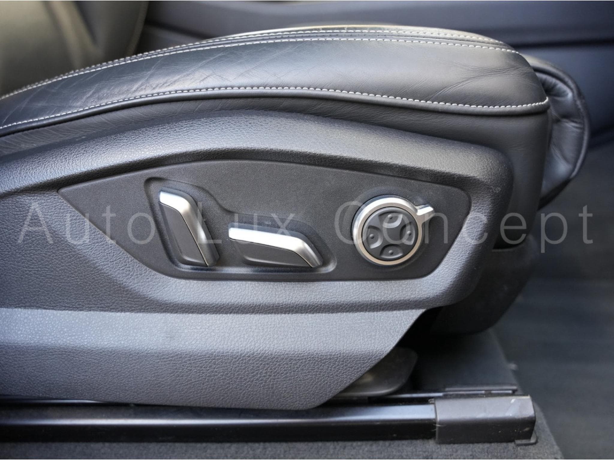 Audi Q7 3.0 TDI quattro S line (2017) - Photo 23