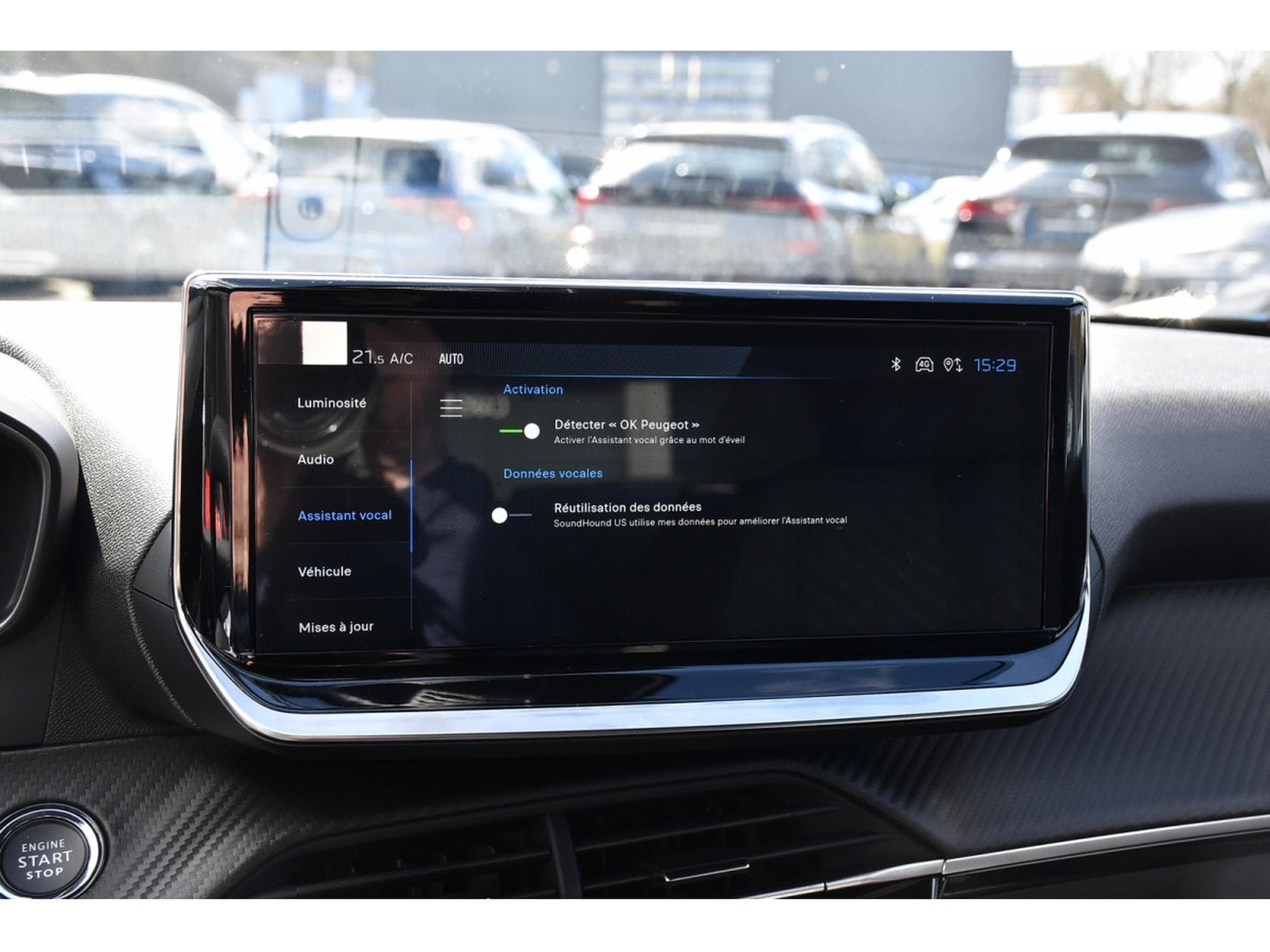 Peugeot 2008 1.2 Hybrid 145 Allure e-DCS6 ACC LANE SIDE GPS CAM360 1°MAIN (2025) - Foto 13