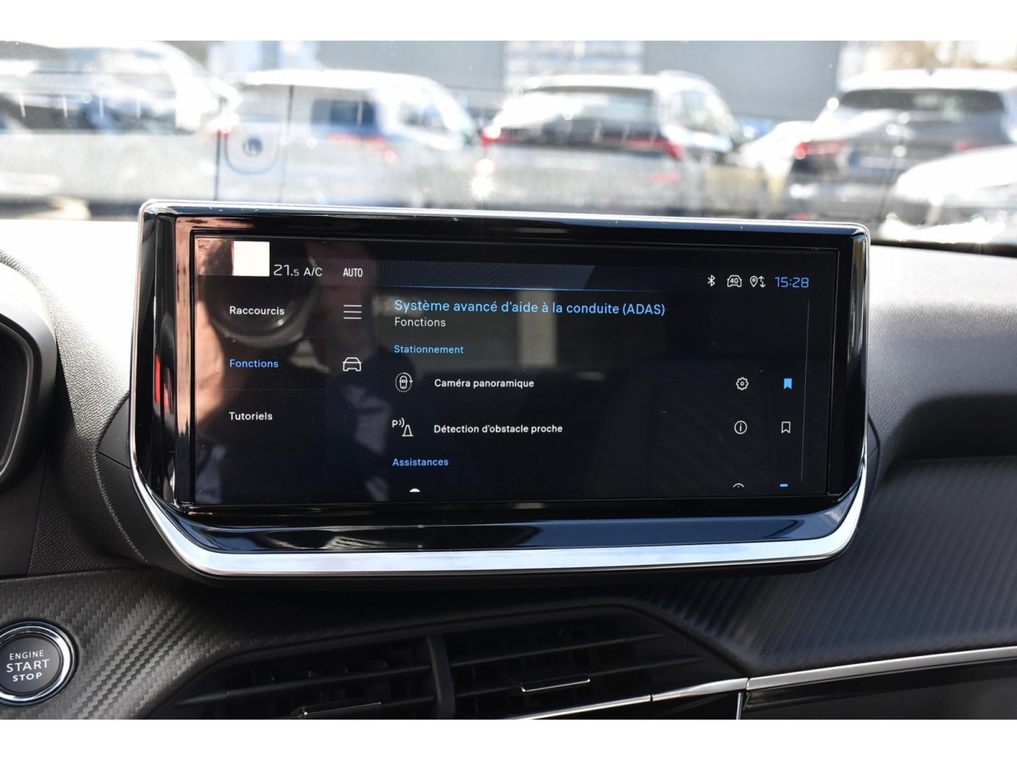 Peugeot 2008 1.2 Hybrid 145 Allure e-DCS6 ACC LANE SIDE GPS CAM360 1°MAIN (2025) - Foto 15