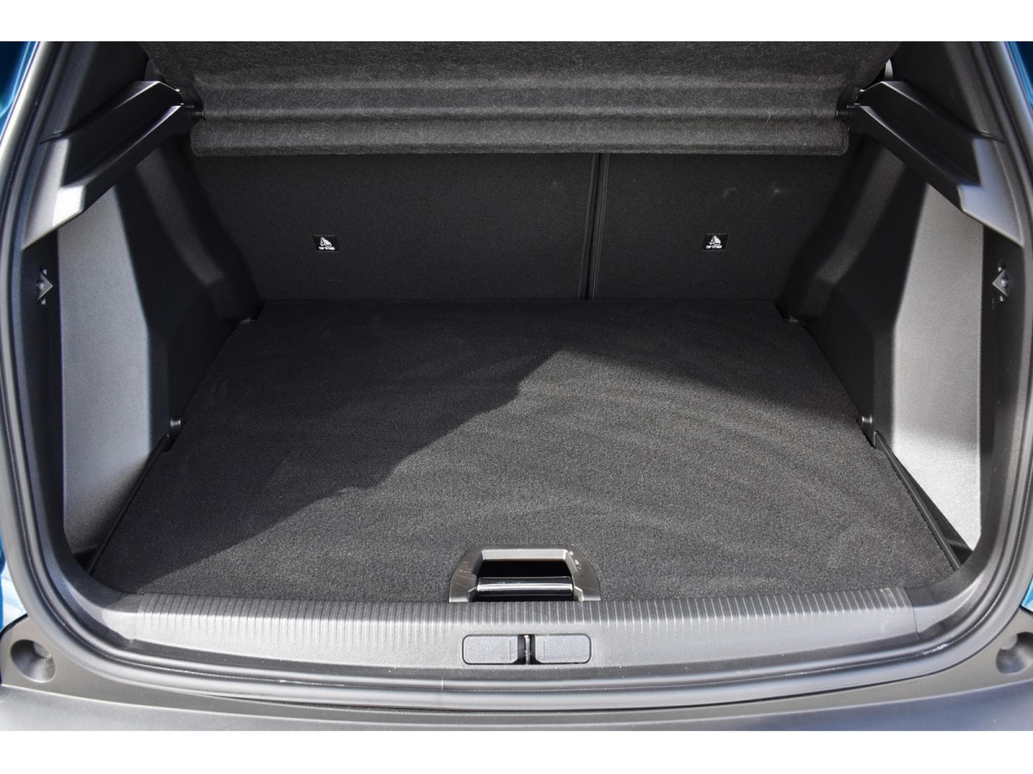 Peugeot 2008 1.2 Hybrid 145 Allure e-DCS6 ACC LANE SIDE GPS CAM360 1°MAIN (2025) - Foto 25