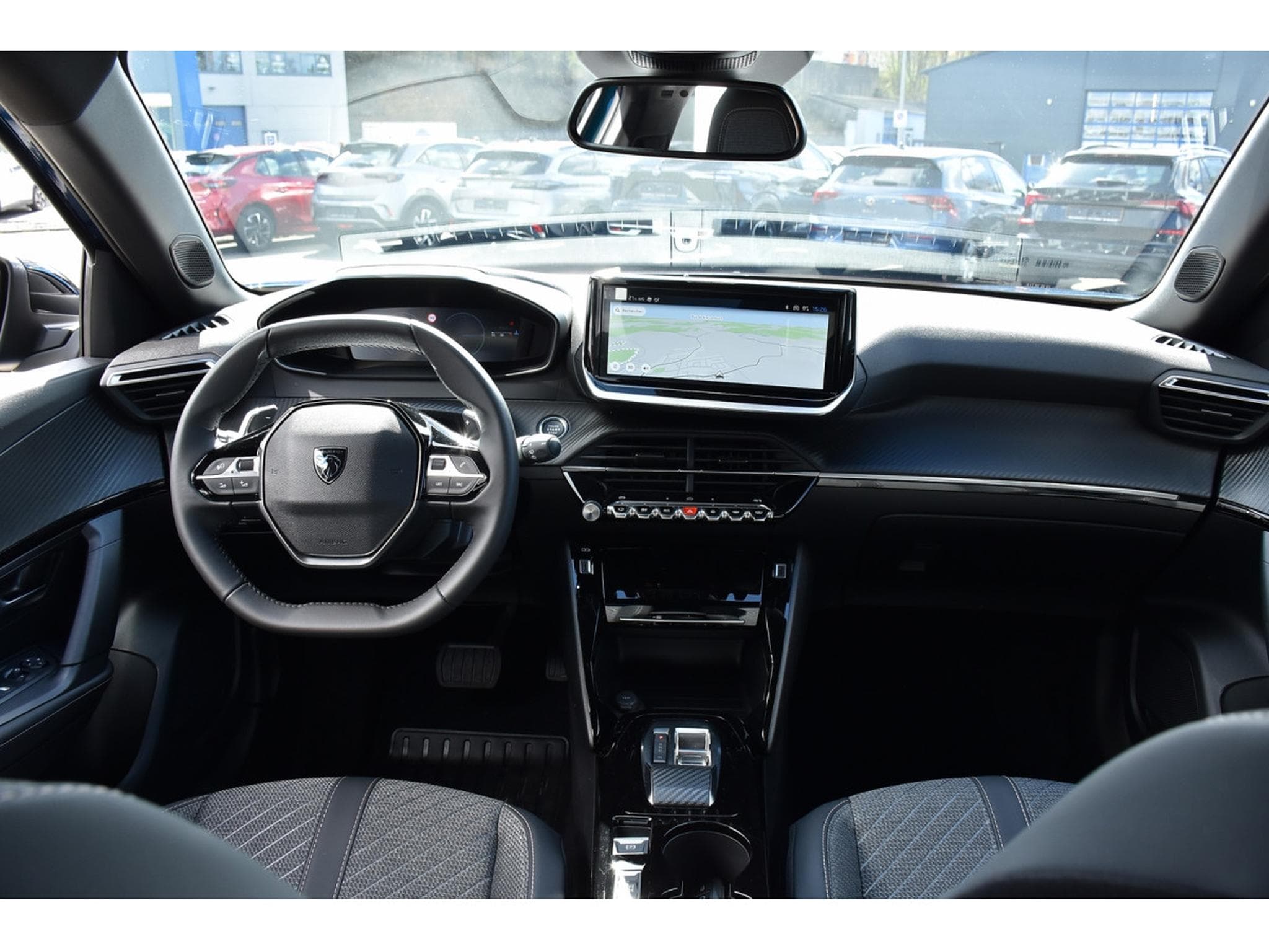 Peugeot 2008 1.2 Hybrid 145 Allure e-DCS6 ACC LANE SIDE GPS CAM360 1°MAIN (2025) - Foto 9
