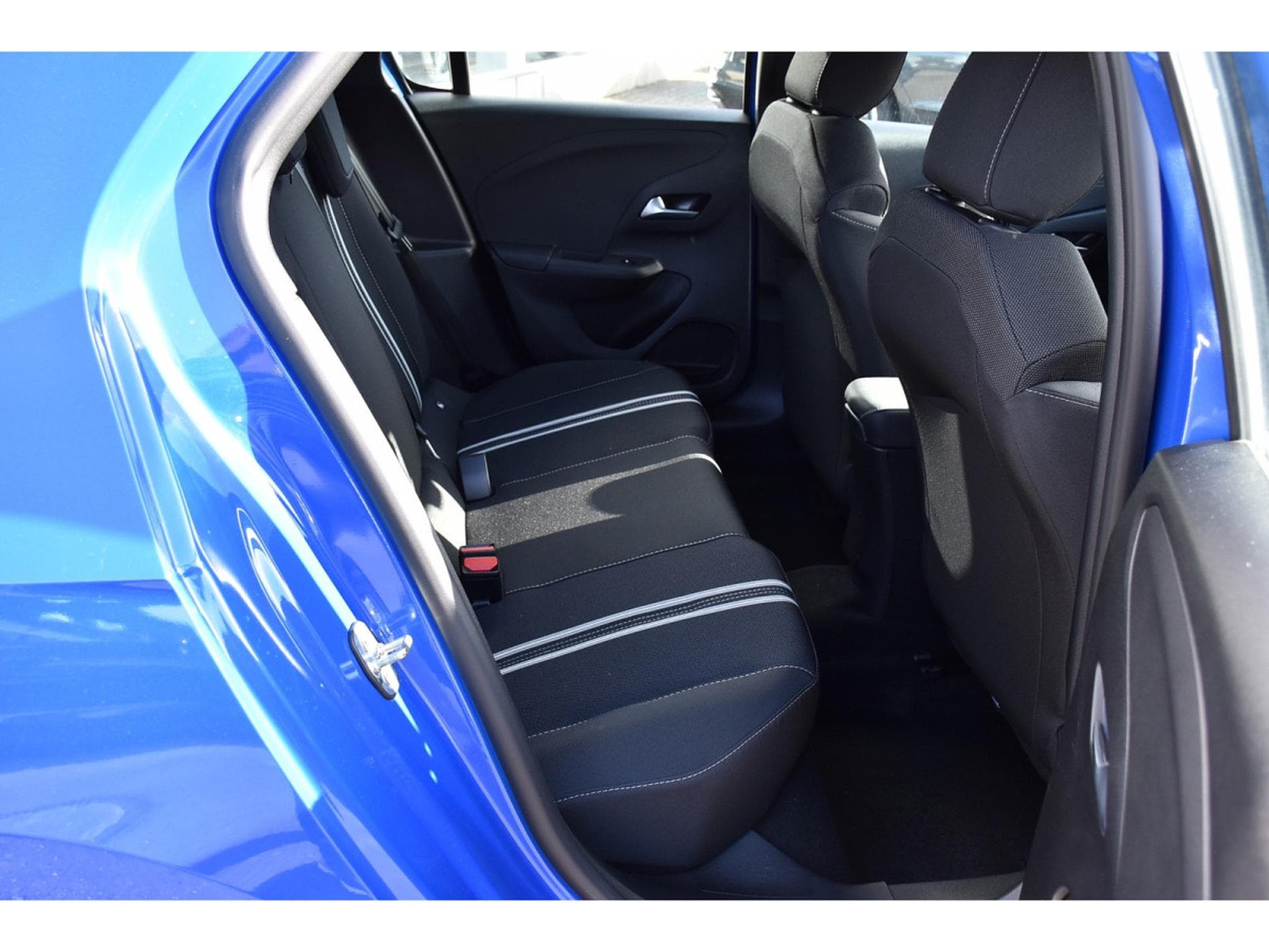 Opel Corsa 1.2 Turbo GS REGUL LANE SIDE CAM NEUVE (2025) - Foto 8