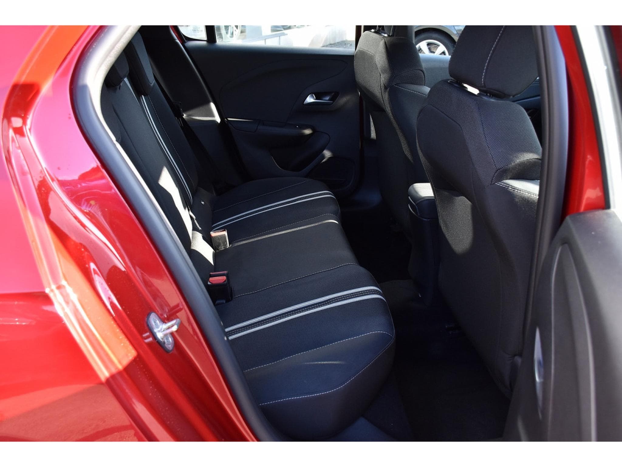 Opel Corsa 1.2 Turbo GS REGUL LANE SIDE CAM NEUVE (2025) - Foto 8