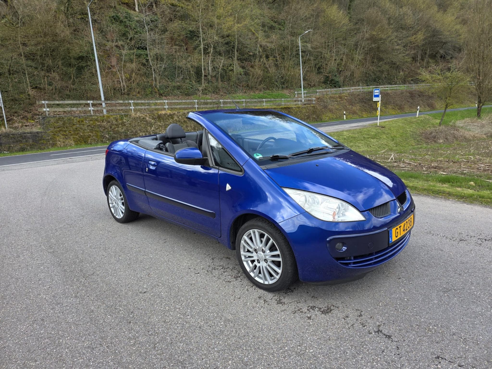 Mitsubishi Colt CZC 1.5 (2009) - Foto 2