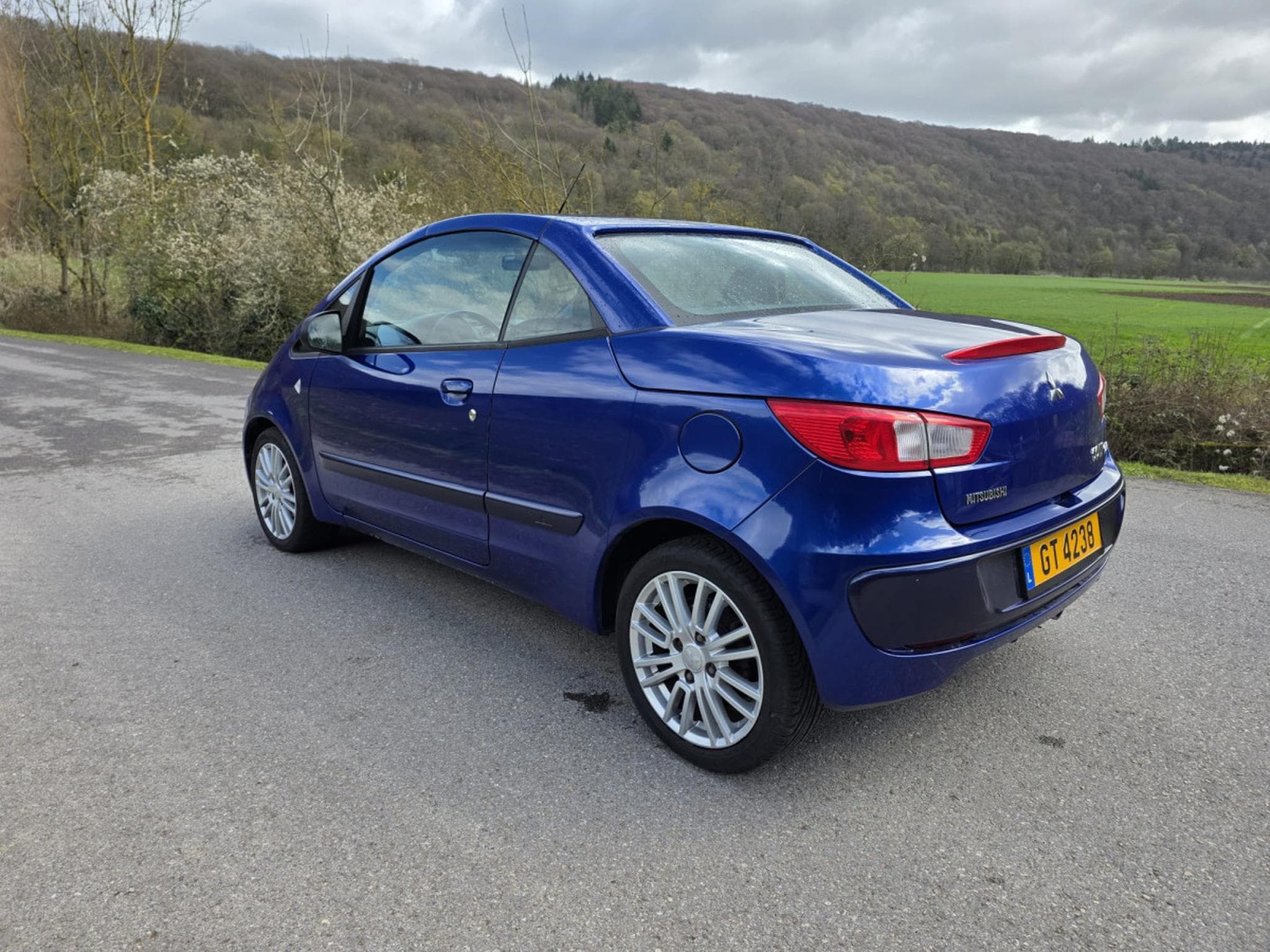 Mitsubishi Colt CZC 1.5 (2009) - Foto 5