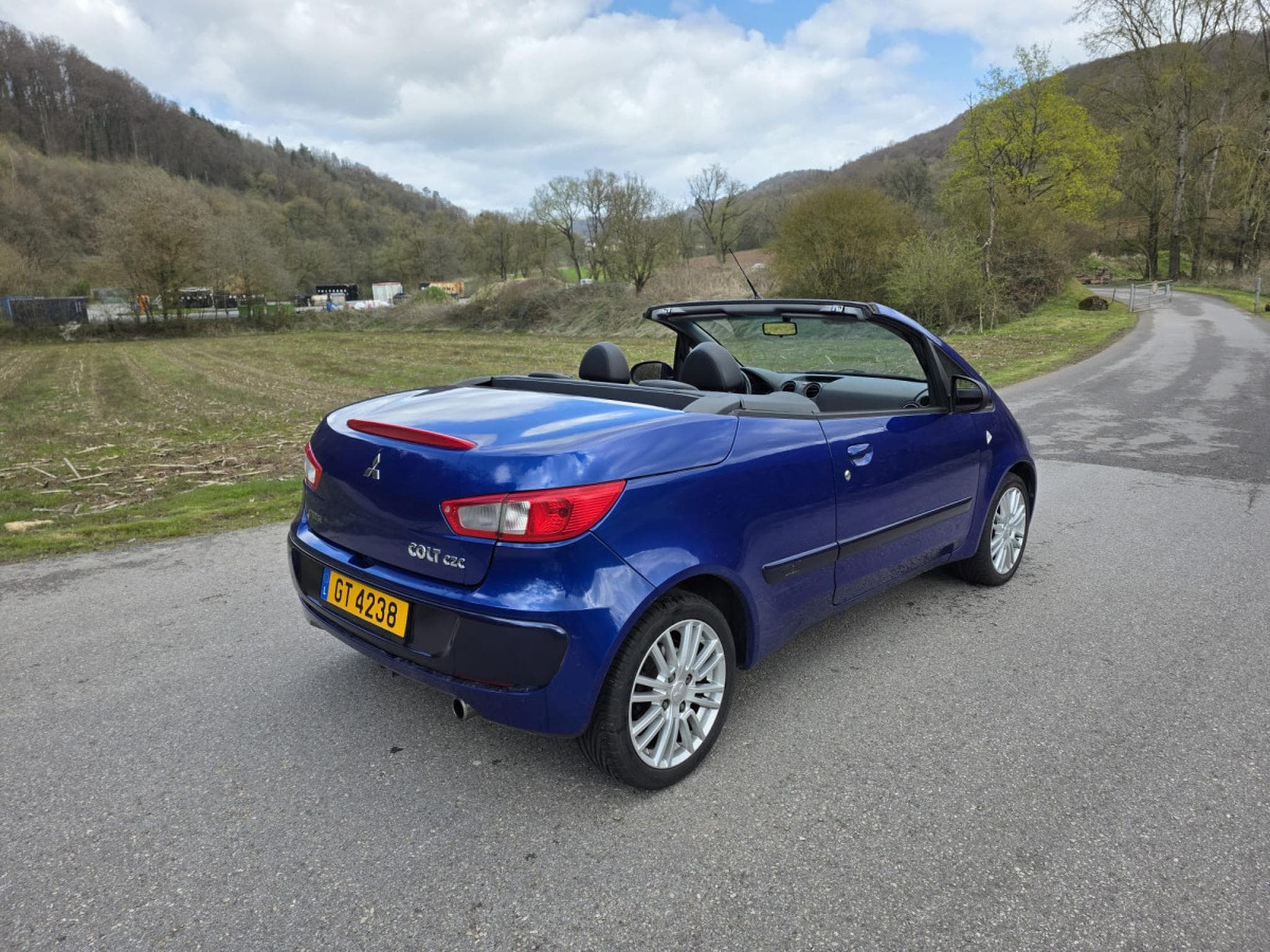 Mitsubishi Colt CZC 1.5 (2009) - Foto 6