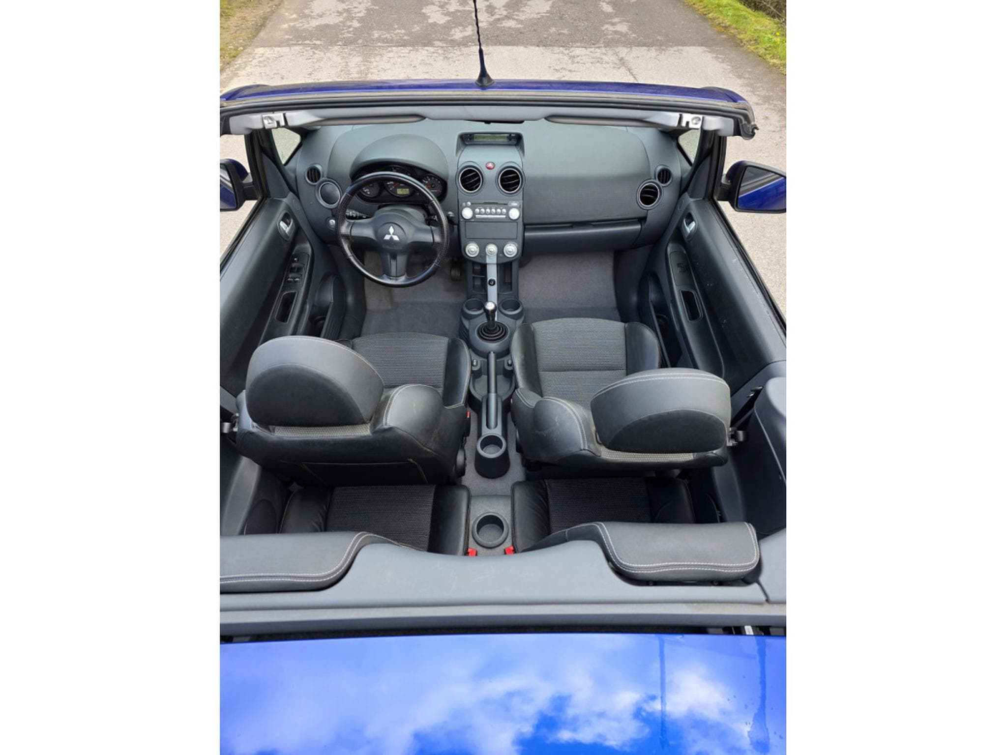 Mitsubishi Colt CZC 1.5 (2009) - Foto 9