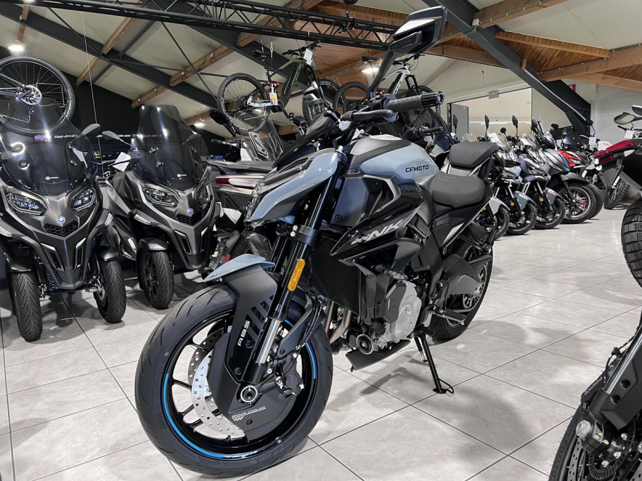 CF Moto 675 NK (2026) - Foto 2