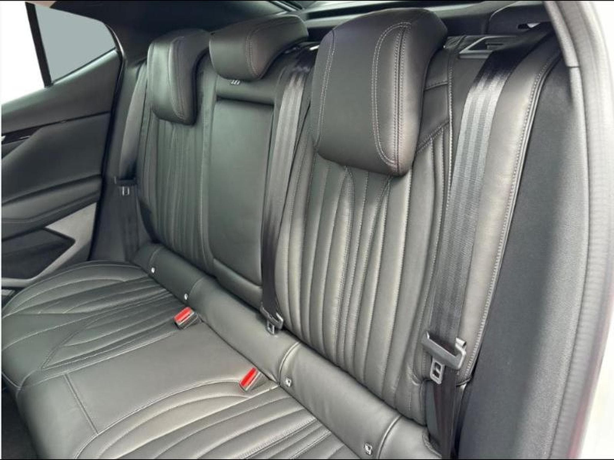 DS Automobiles DS4 E-TENSE 225ch Rivoli (2023) - Foto 10