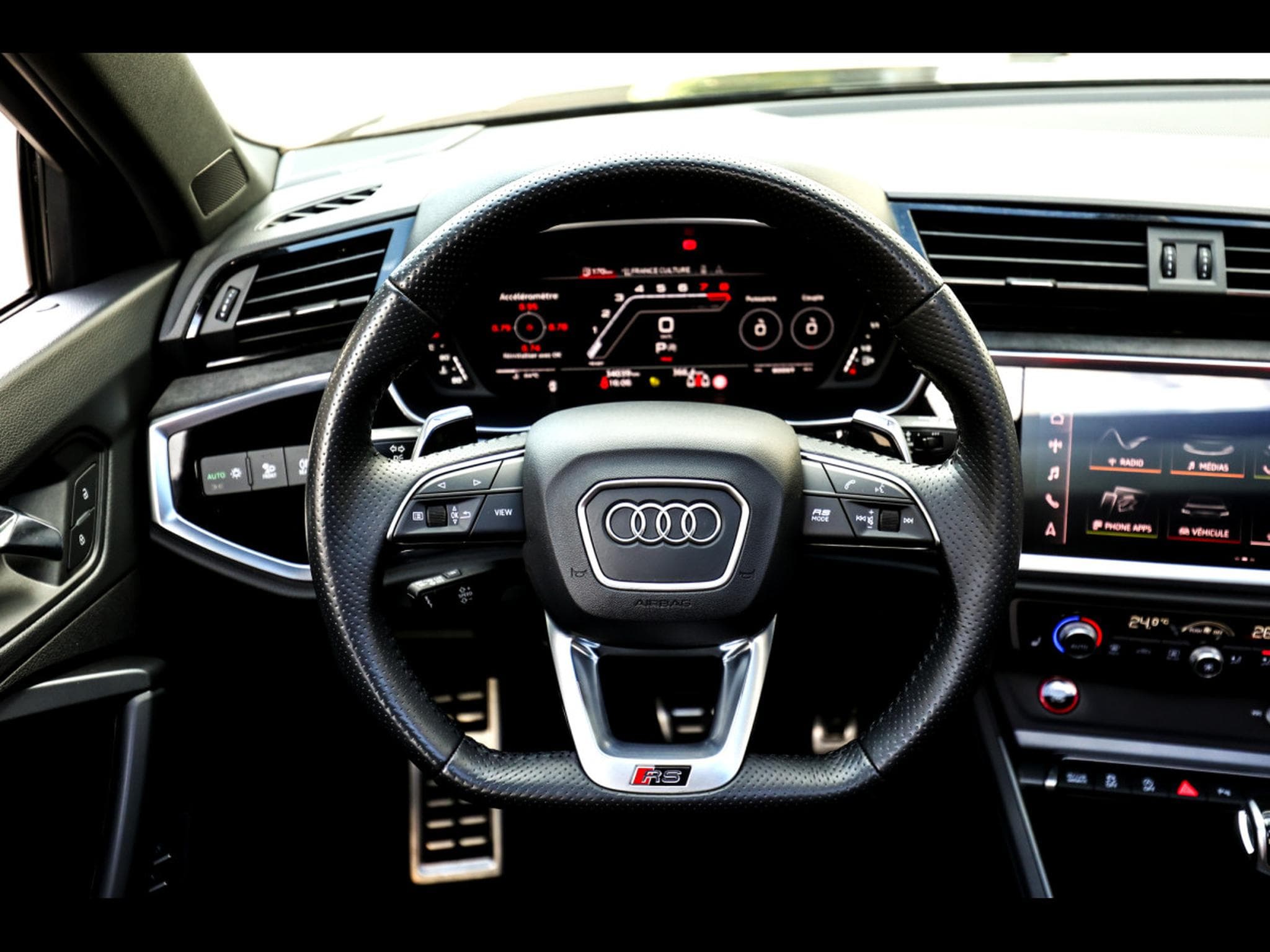 Audi RSQ3 SPORTBACK 2.5 TFSI QUATTRO S-TRONIC – MYTHOS BLACK METALLIC (2021) - Photo 11