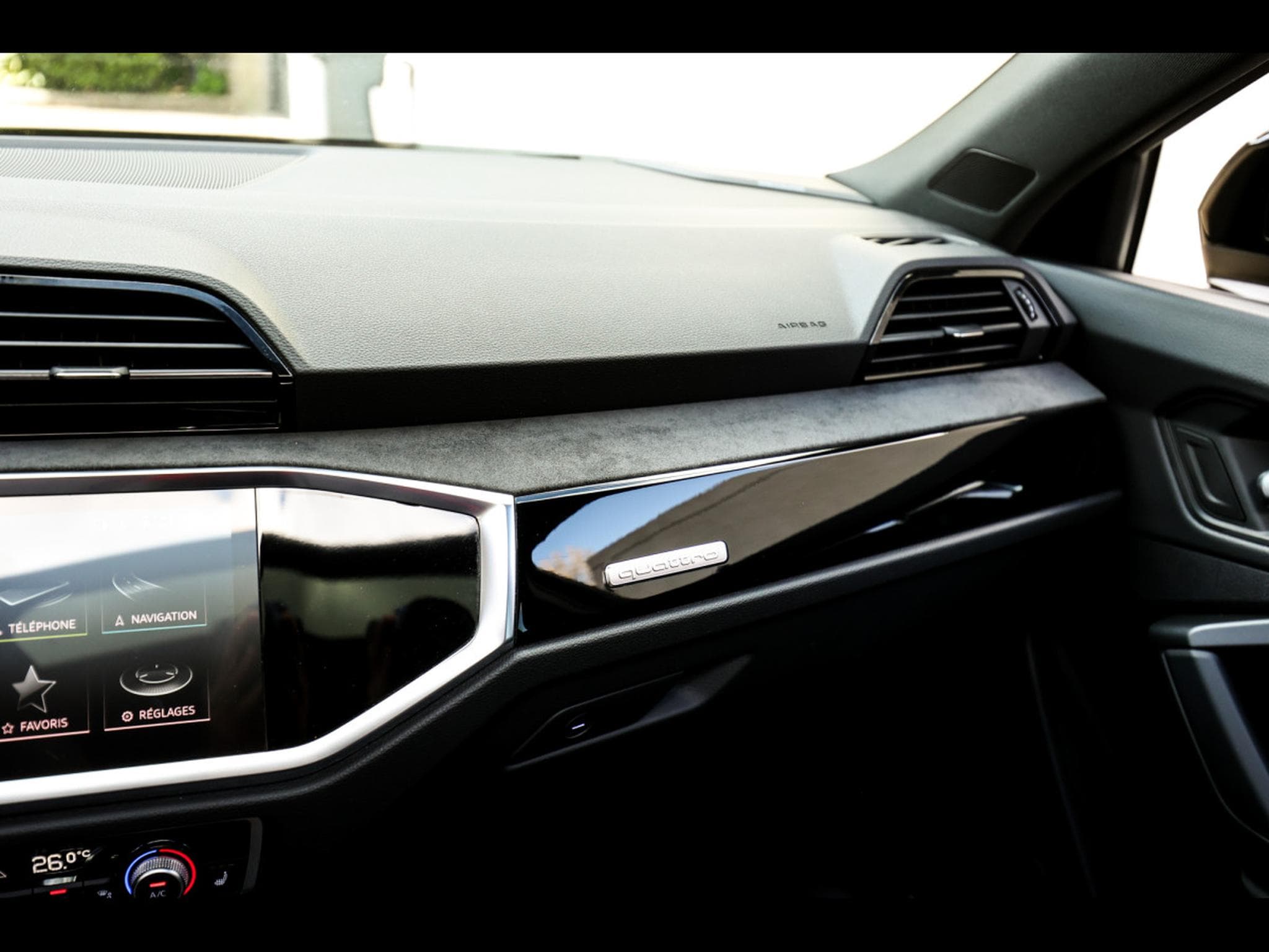 Audi RSQ3 SPORTBACK 2.5 TFSI QUATTRO S-TRONIC – MYTHOS BLACK METALLIC (2021) - Photo 16