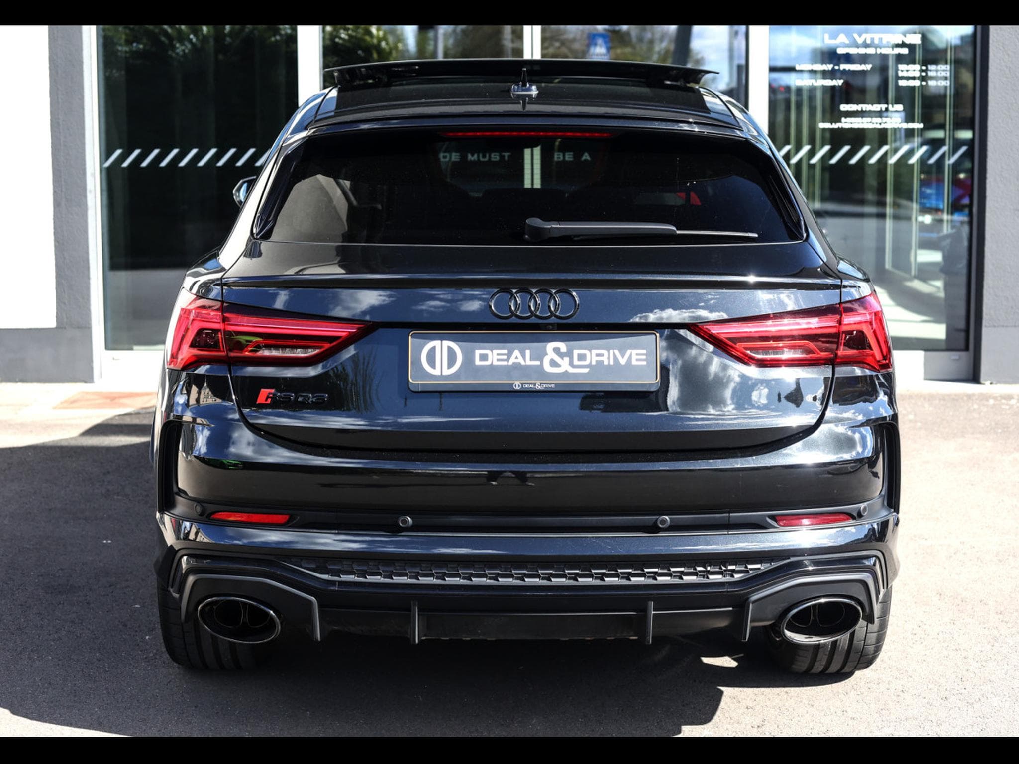 Audi RSQ3 SPORTBACK 2.5 TFSI QUATTRO S-TRONIC – MYTHOS BLACK METALLIC (2021) - Photo 4