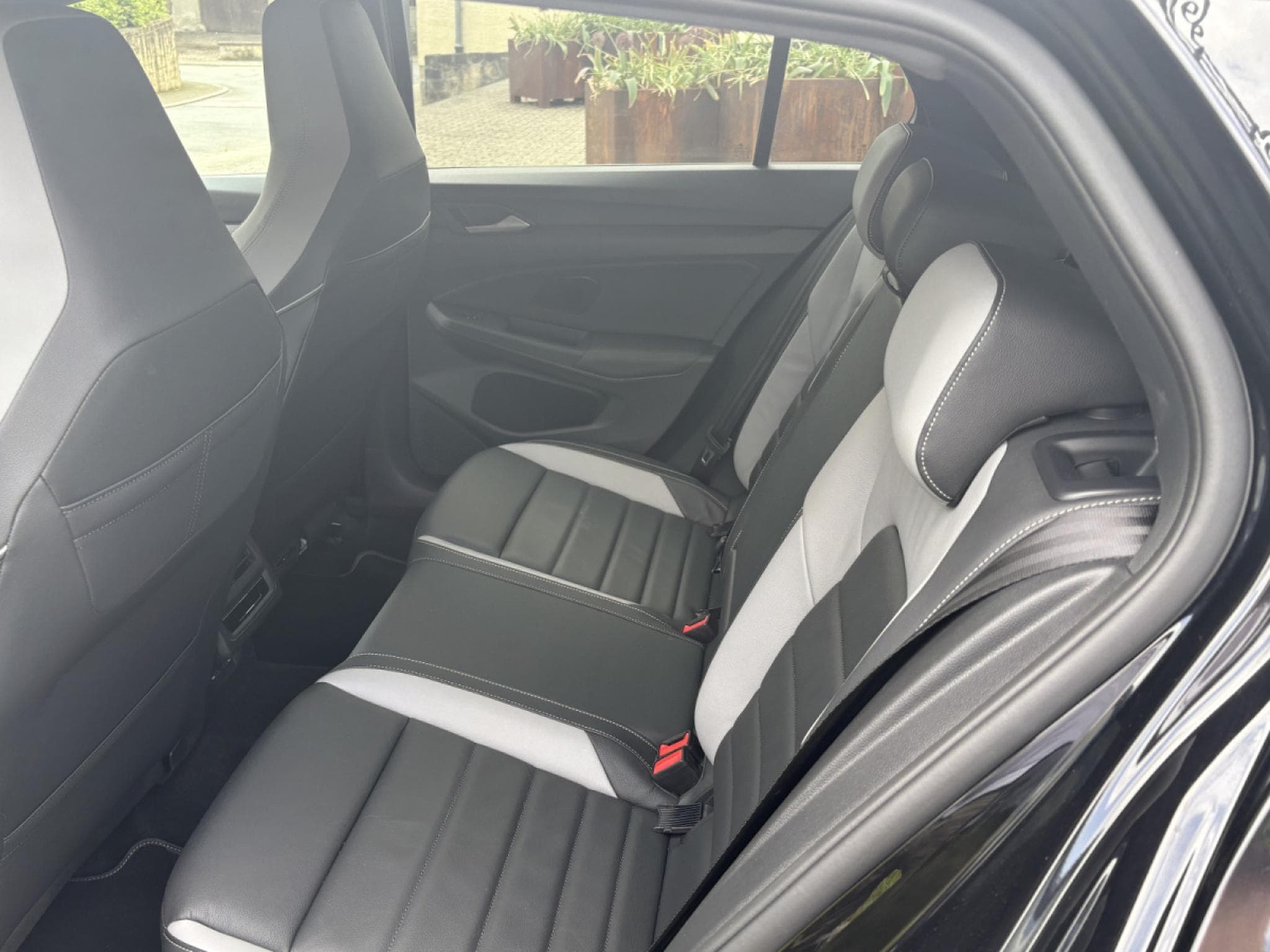 VW Golf GTD 2.0 TDI 147KW DSG (2022) - Photo 12