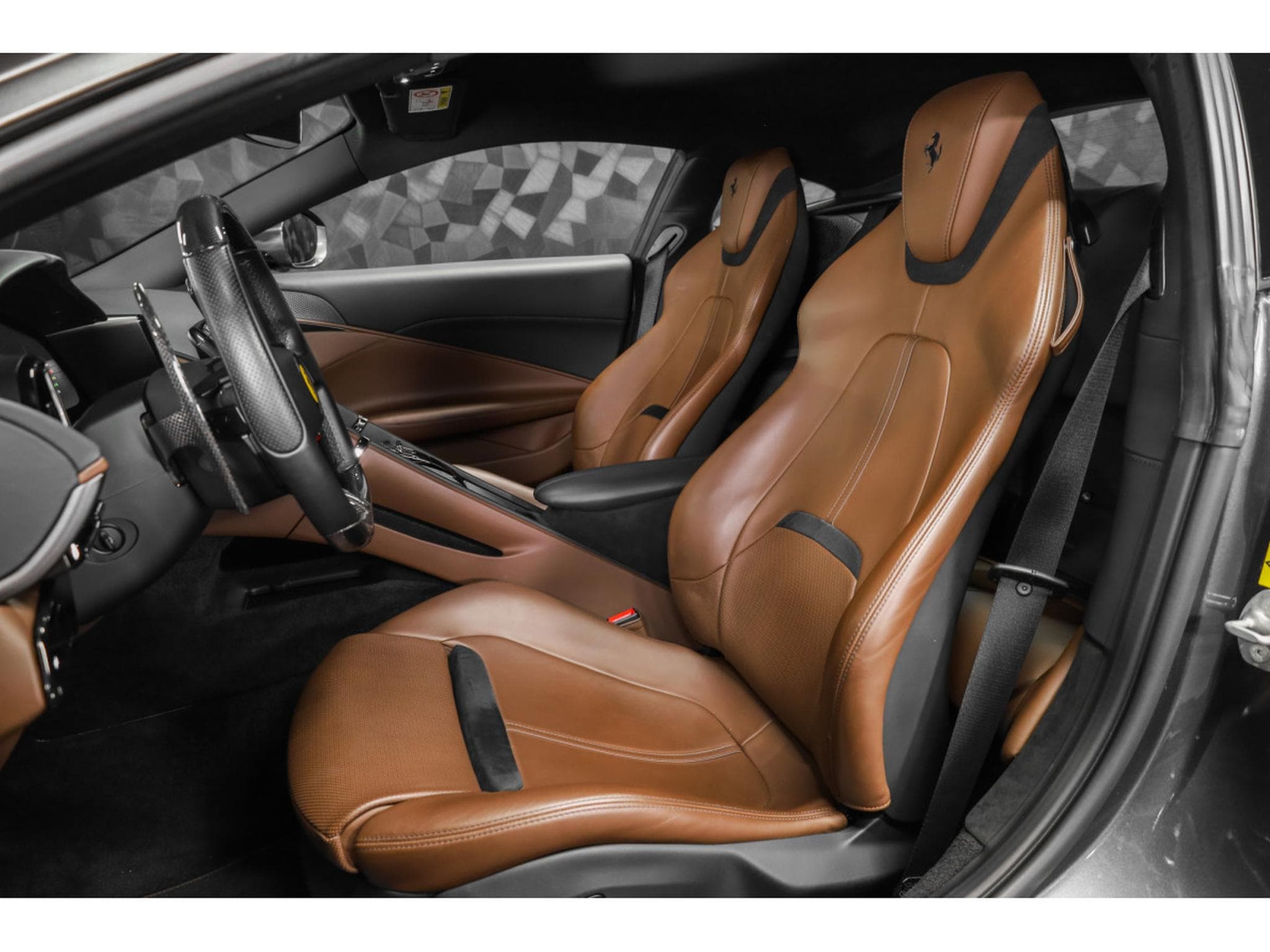 Ferrari Roma V8 - GRIGIO SILVERSTONE / CIOCCOLATO (2022) - Photo 9