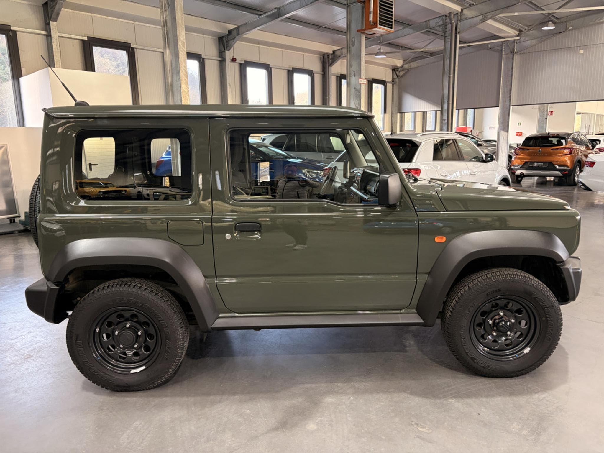 Suzuki Jimny 1.5 Allgrip 102 HP (2022) - Foto 2