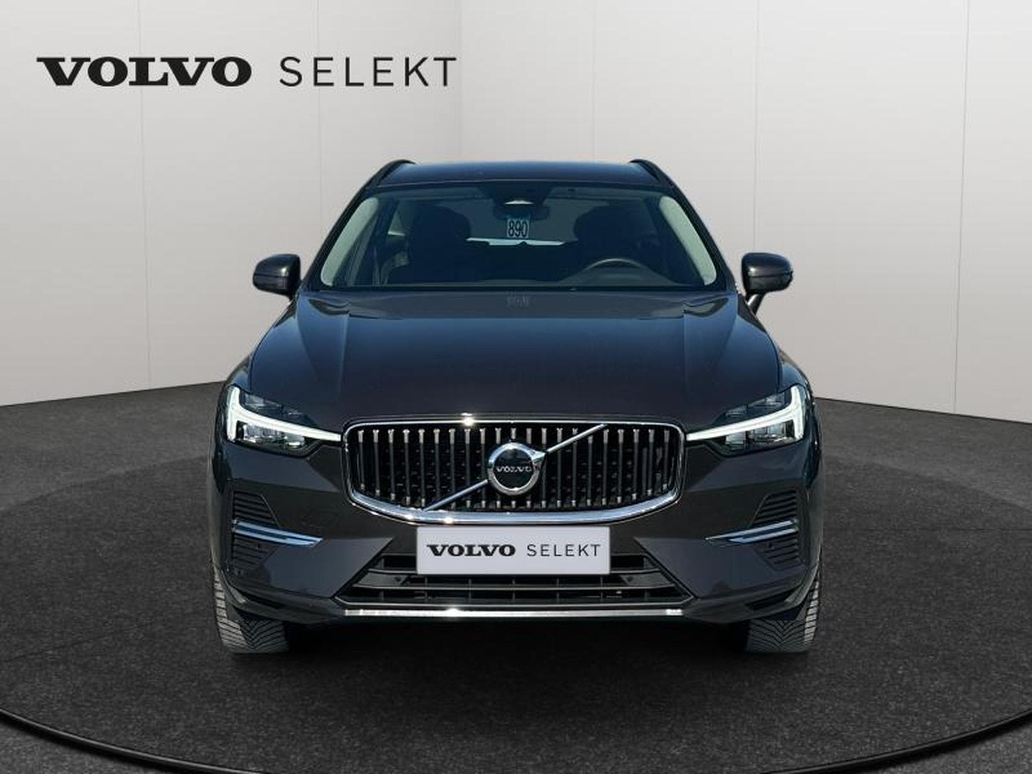 Volvo XC60 B4 Core / Diesel (2023) - Photo 9
