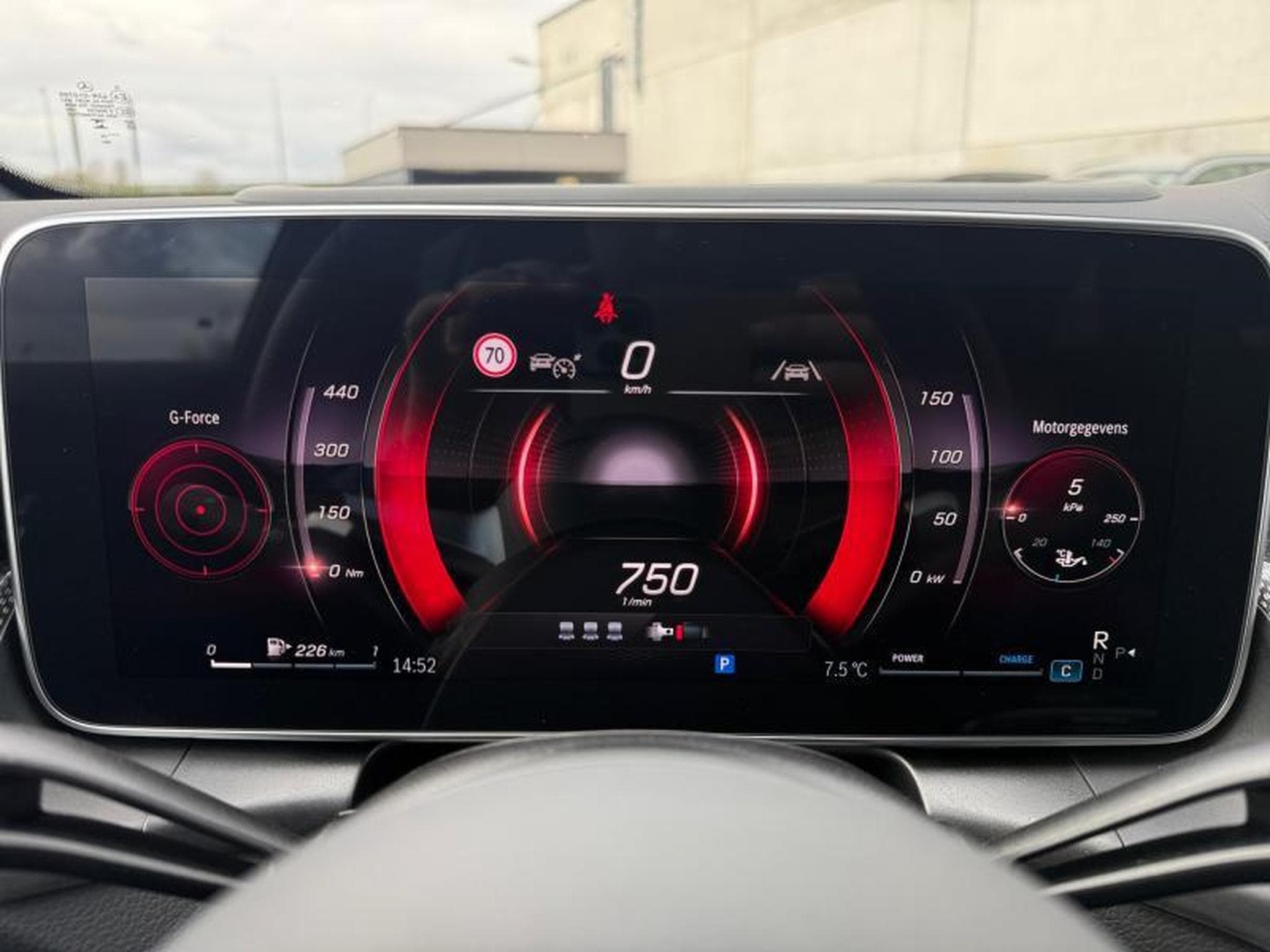 Mercedes GLC 220 d 4MATIC AMG LINE / Premium + / Diesel (2025) - Photo 17