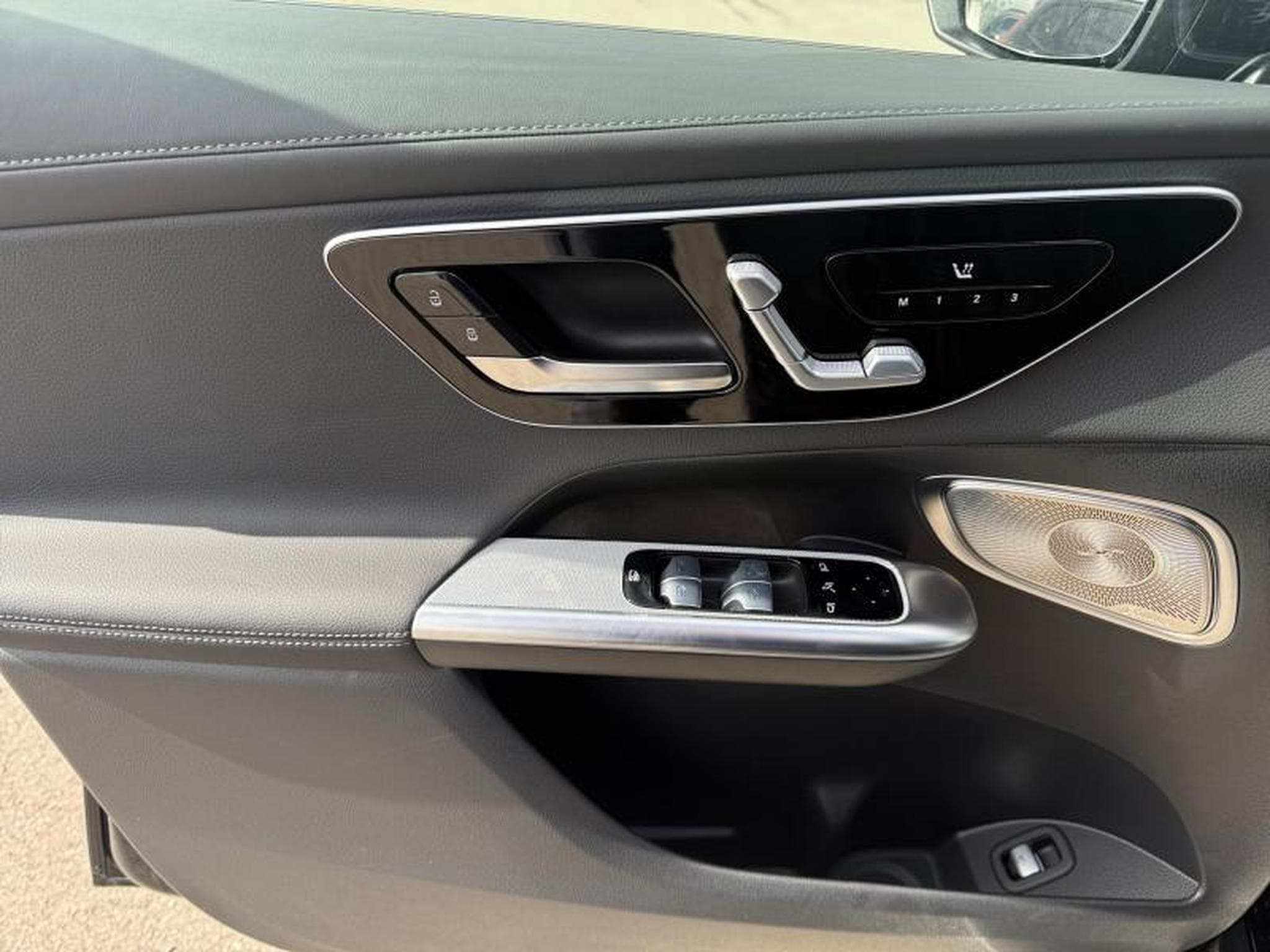 Mercedes GLC 220 d 4MATIC AMG LINE / Premium + / Diesel (2025) - Photo 19