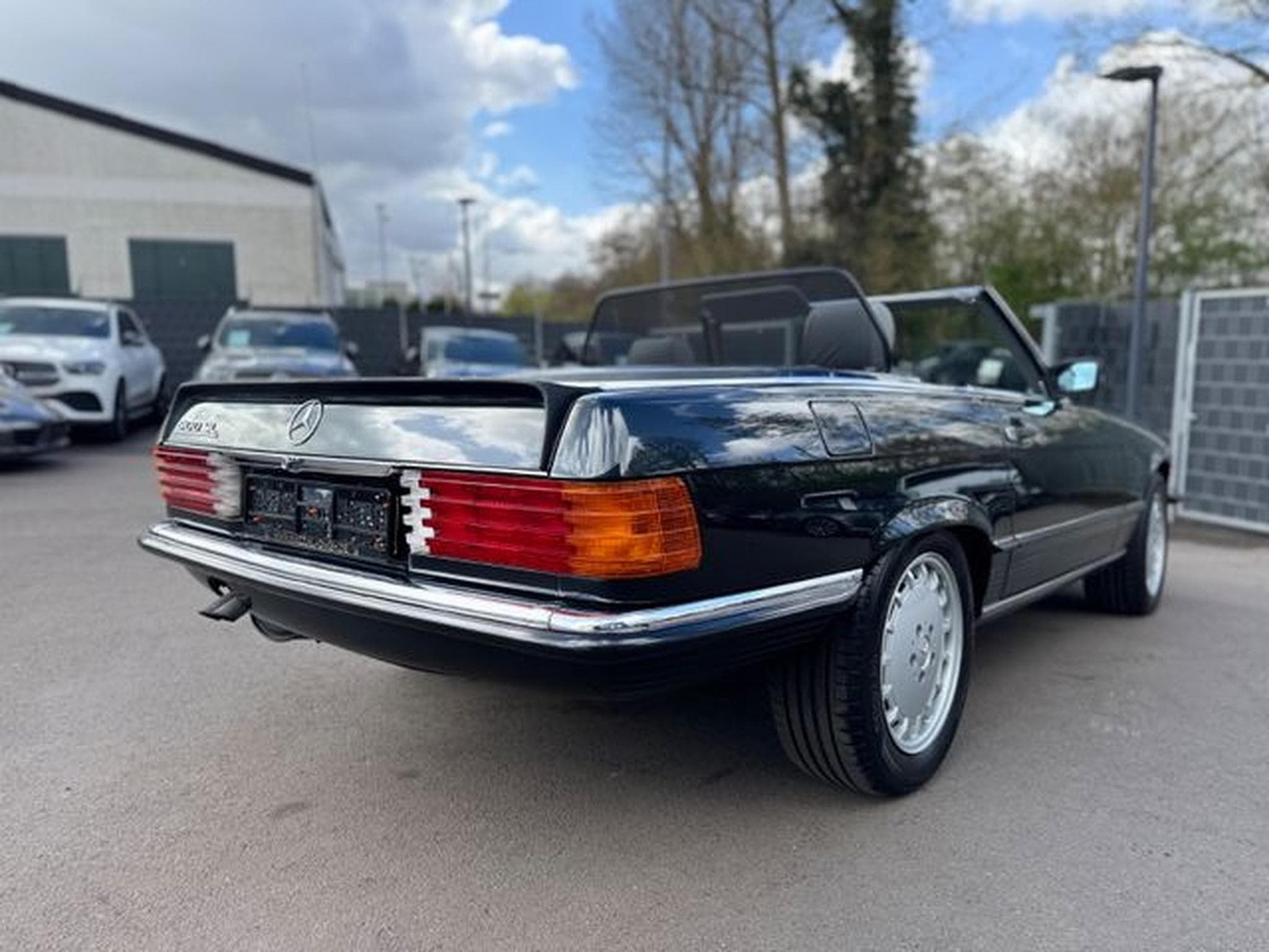 Mercedes 500 500SL R107*DT. ERSTAUSLIEF.*RESTAURIERT*ORIGINAL (1986) - Foto 9