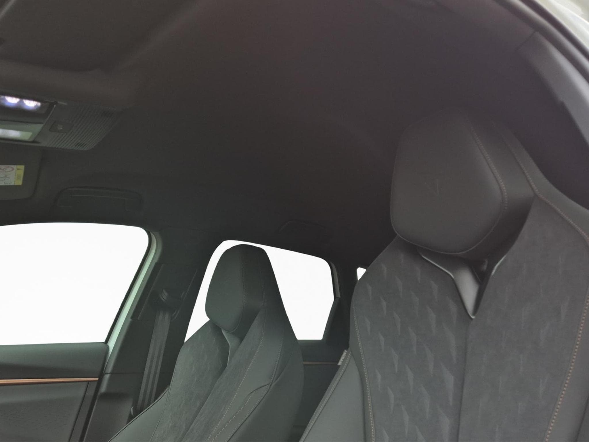 Cupra Terramar 1.5 eTSI - 150 CV MHEV (2026) - Photo 14