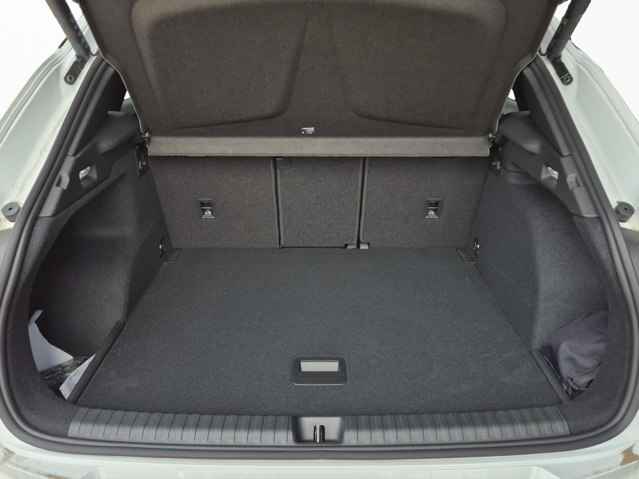 Cupra Terramar 1.5 eTSI - 150 CV MHEV (2026) - Photo 16