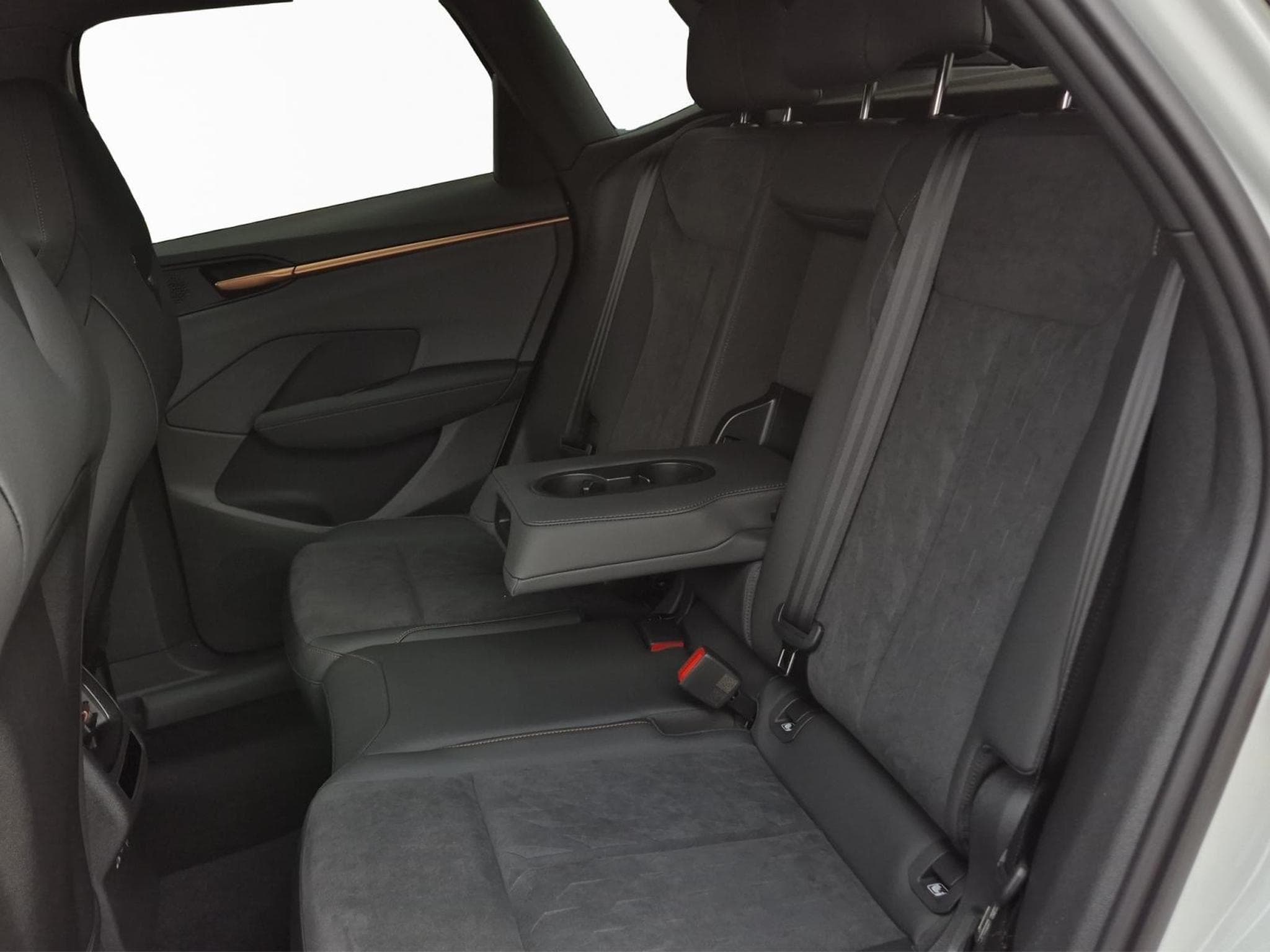 Cupra Terramar 1.5 eTSI - 150 CV MHEV (2026) - Photo 17