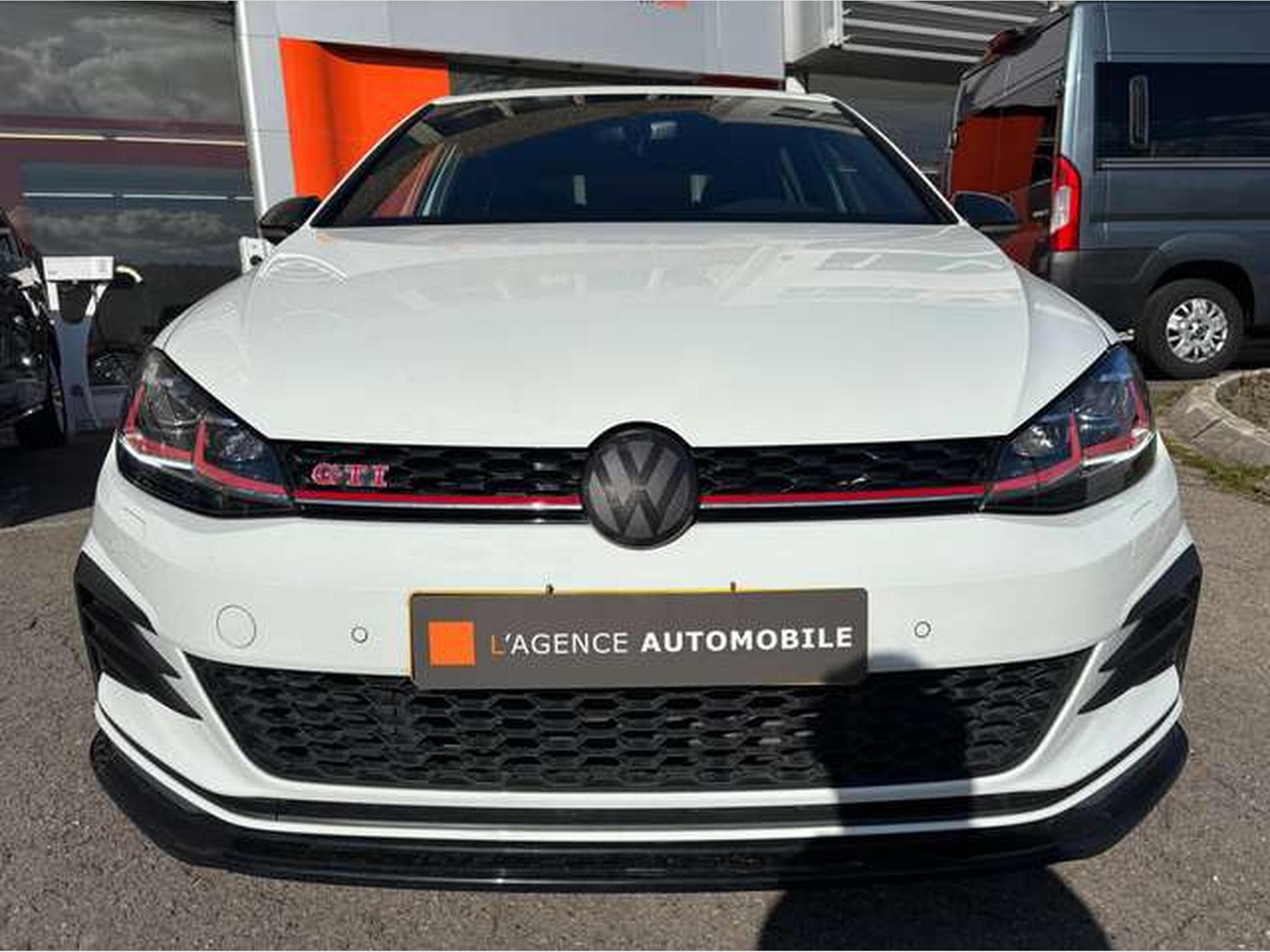 VW Golf Golf GTI Performance 300 PS 2.0 TSI OPF DSG (2019) - Foto 3