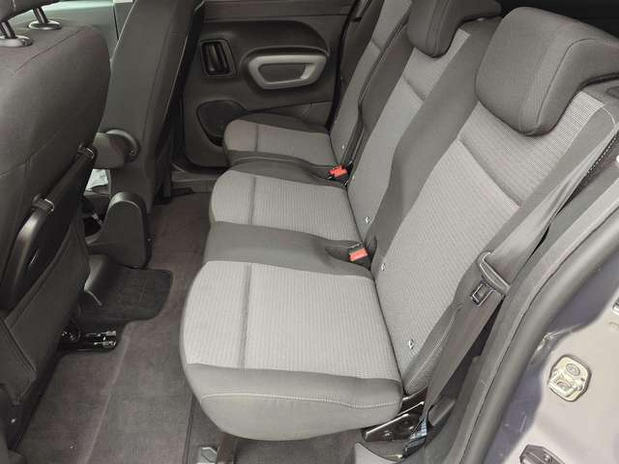 Toyota Proace Proace City Verso LWB 1.5 D-4D Family Family (2025) - Photo 7