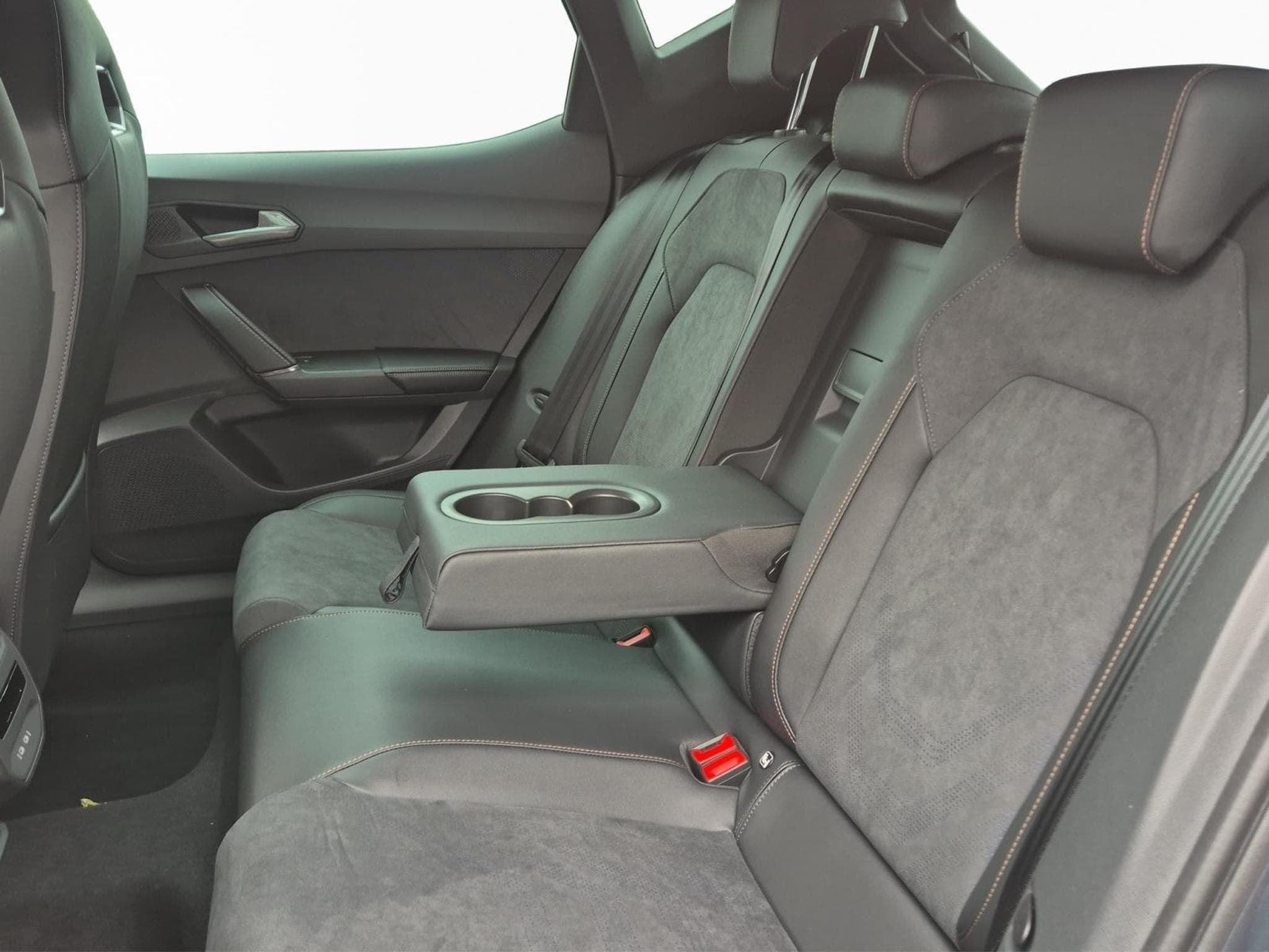 Cupra Leon 1.5 e-TSI - 150 CV MHEV (2026) - Photo 15