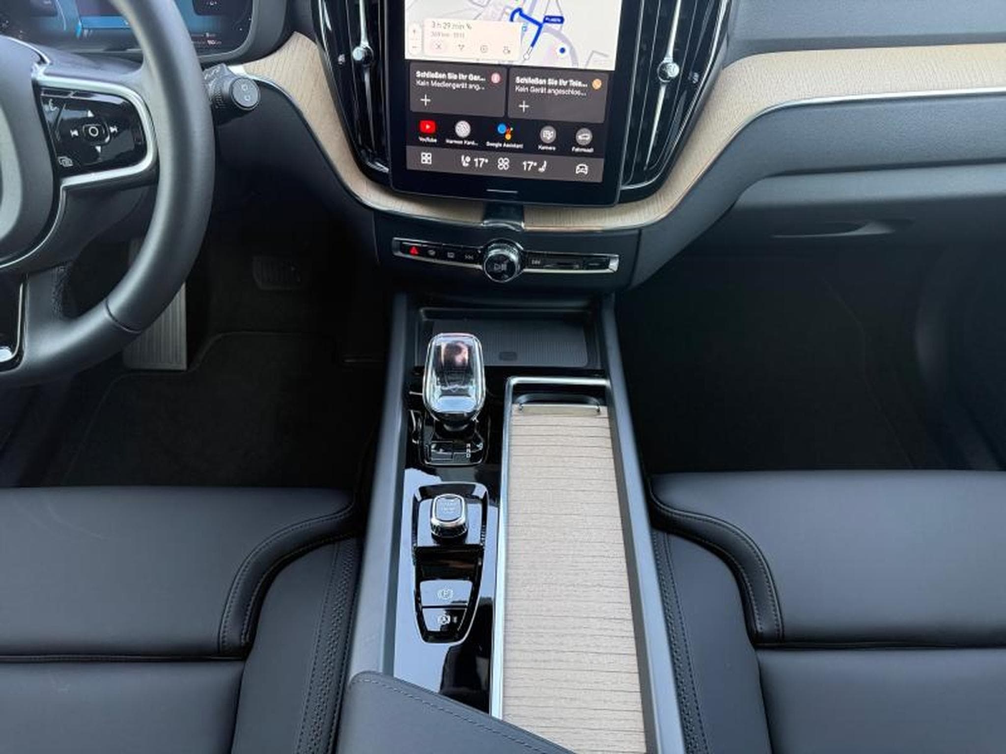 Volvo XC60 Facelift T6 Plus Dark / Hybride (2025) - Foto 11