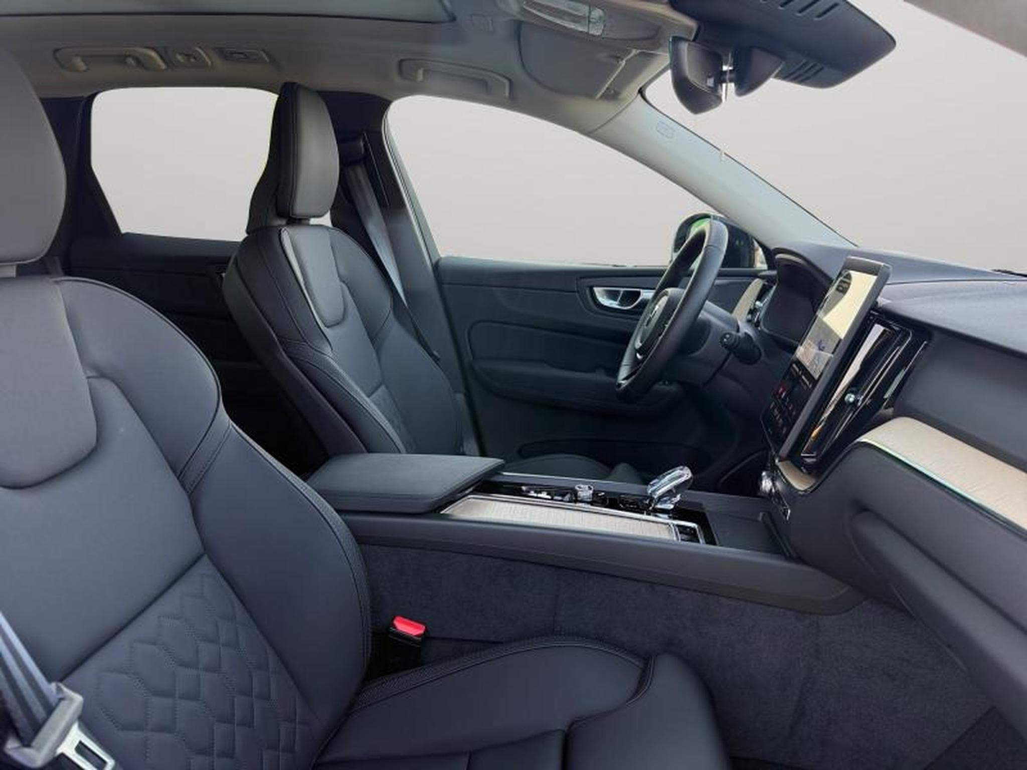 Volvo XC60 Facelift T6 Plus Dark / Hybride (2025) - Foto 15