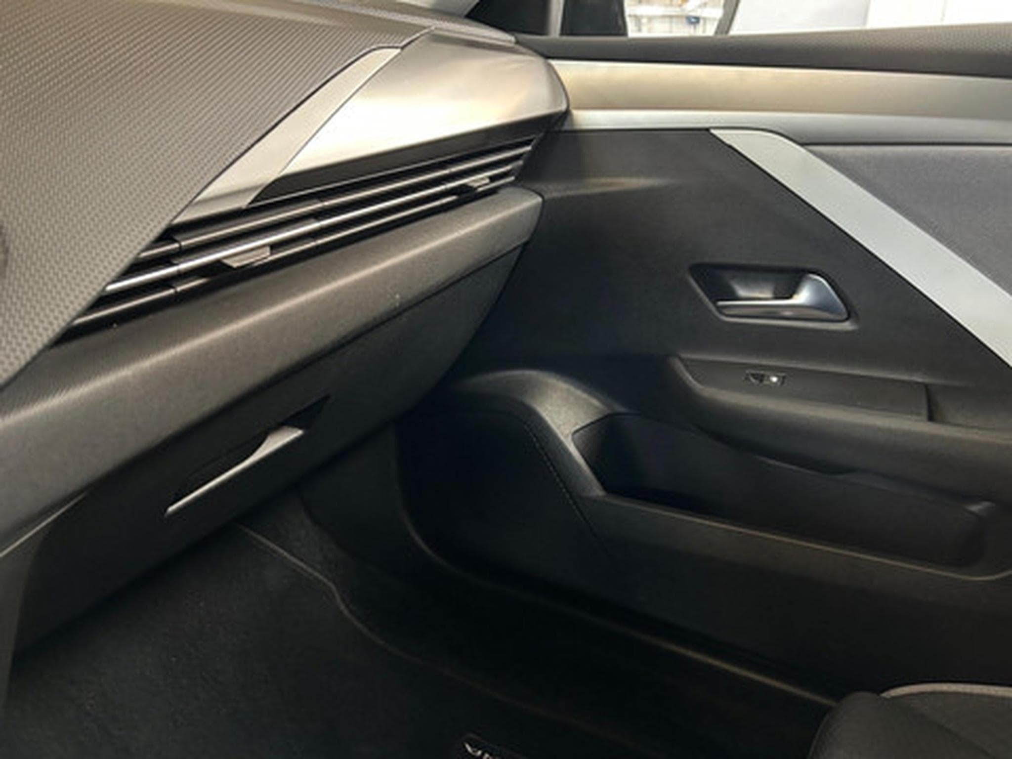 Opel Astra L Edition (2026) - Photo 19