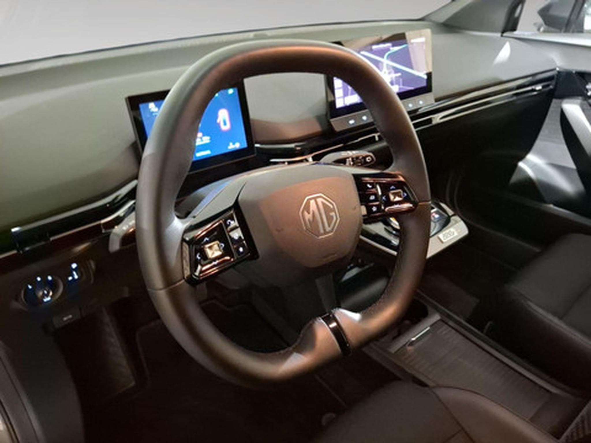 MG MG4 LUXUARY (2026) - Foto 10