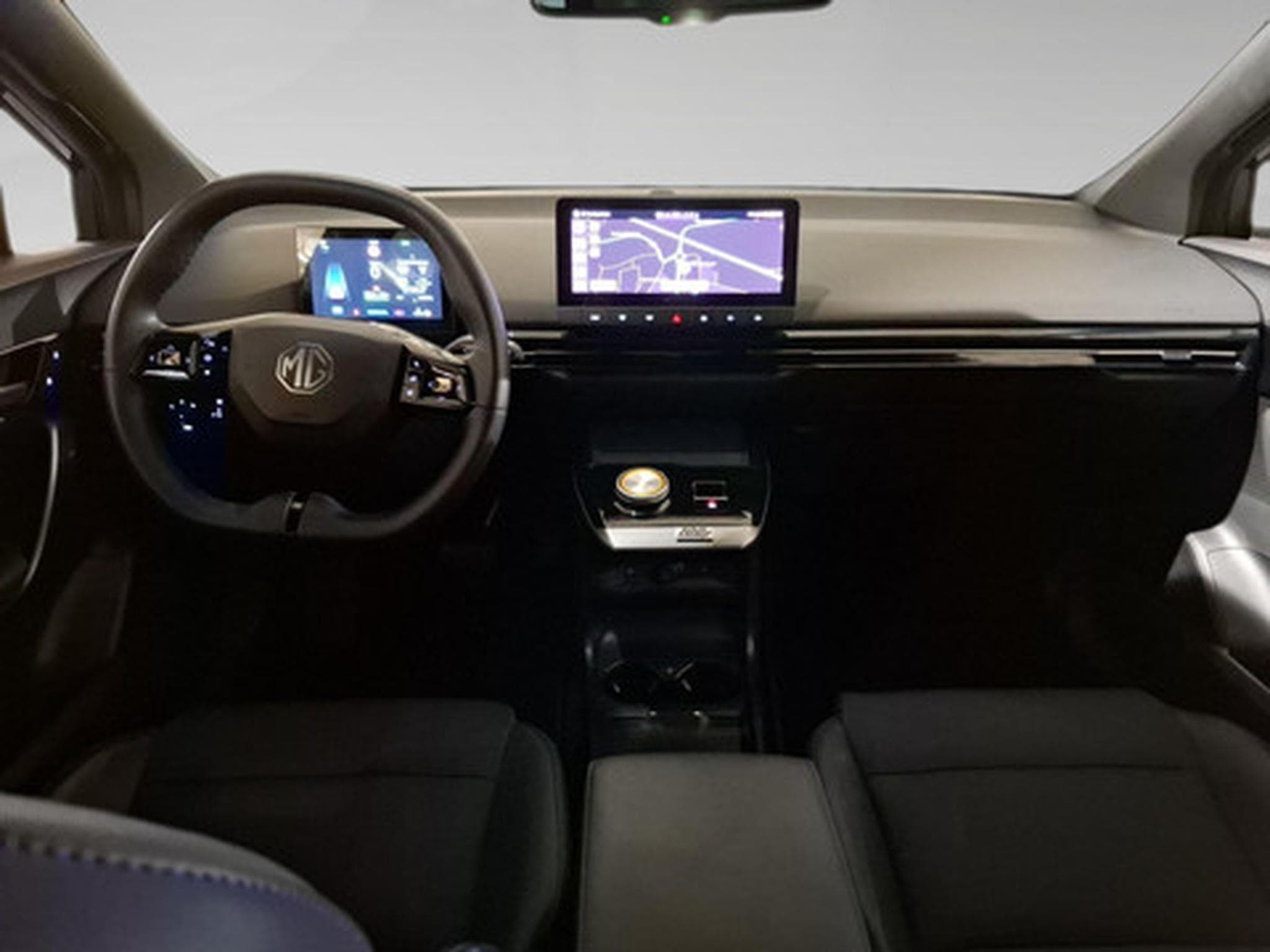 MG MG4 LUXUARY (2026) - Foto 3