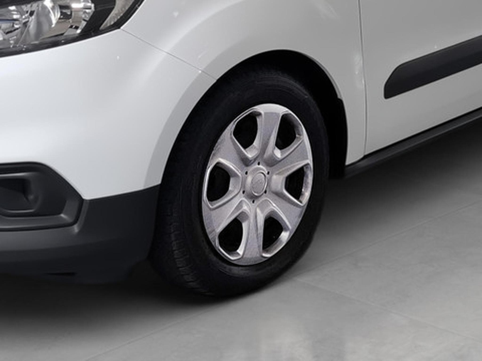 Ford Transit 1.0 Trend (2026) - Photo 19