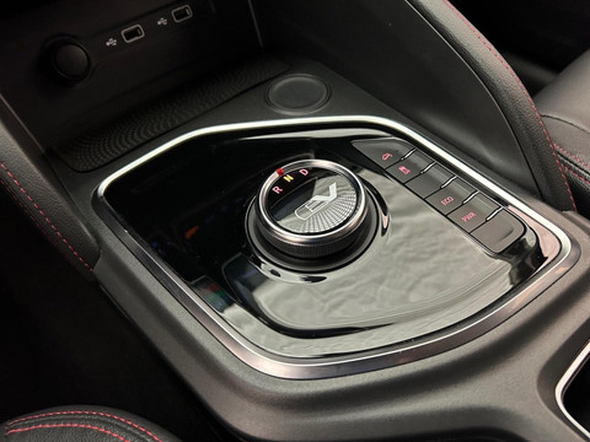 Maxus Euniq 6 T90 EV ELECTRIQUE (2026) - Photo 8