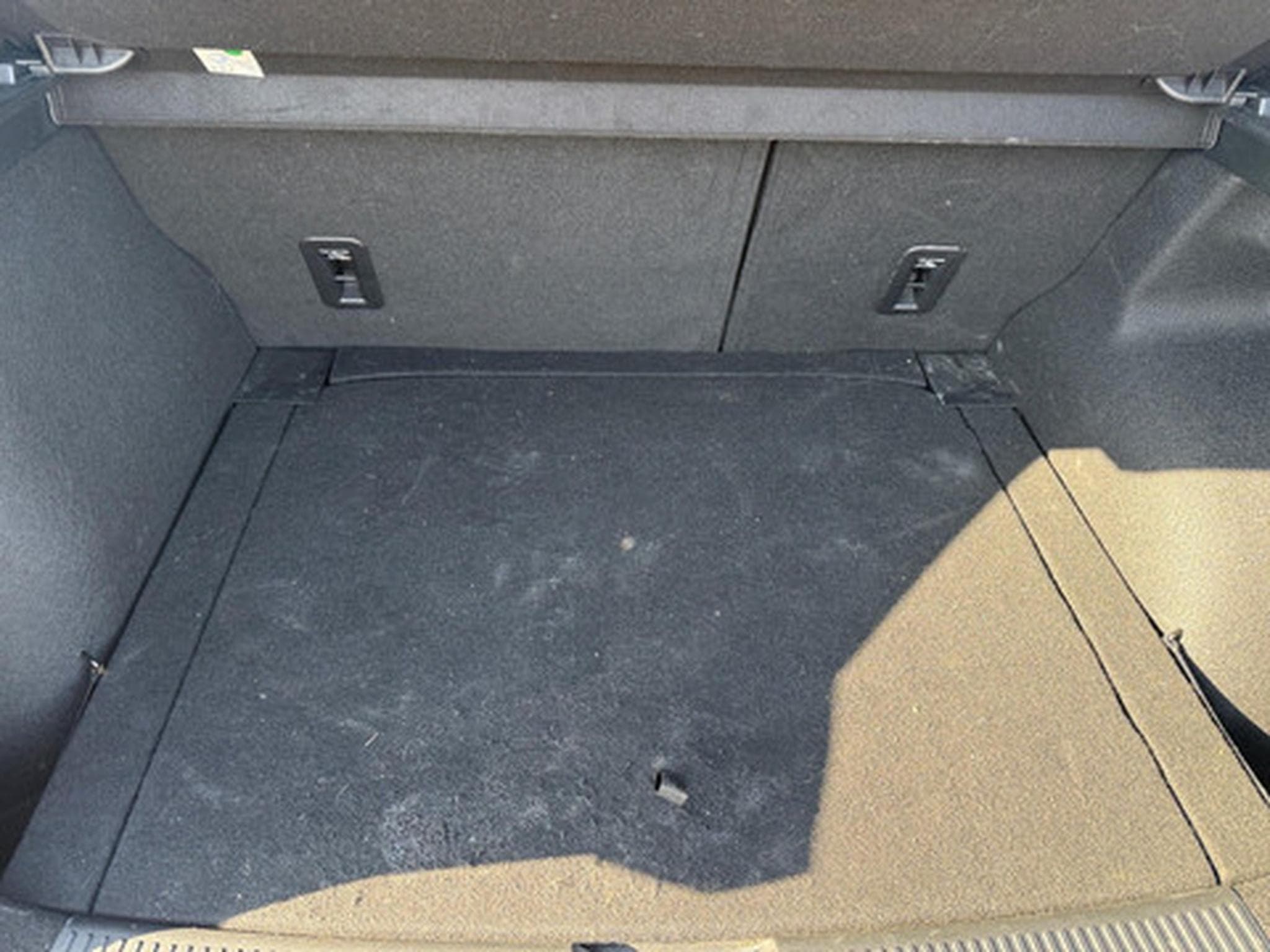 MG MG4 ELECTRIC (2026) - Photo 12