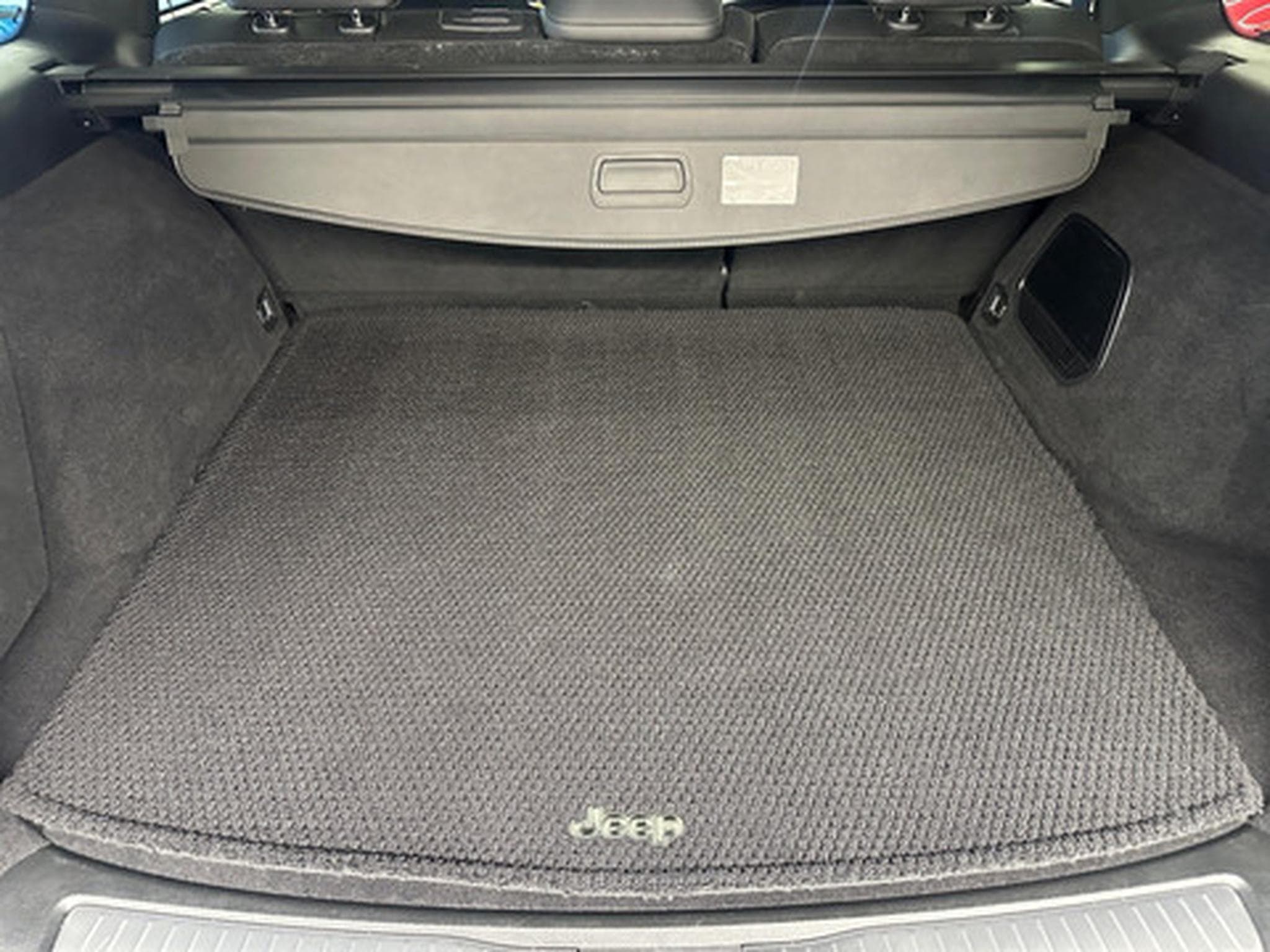 Jeep Cherokee 2.0 4XE SUMMIT RESERVE (2026) - Photo 21