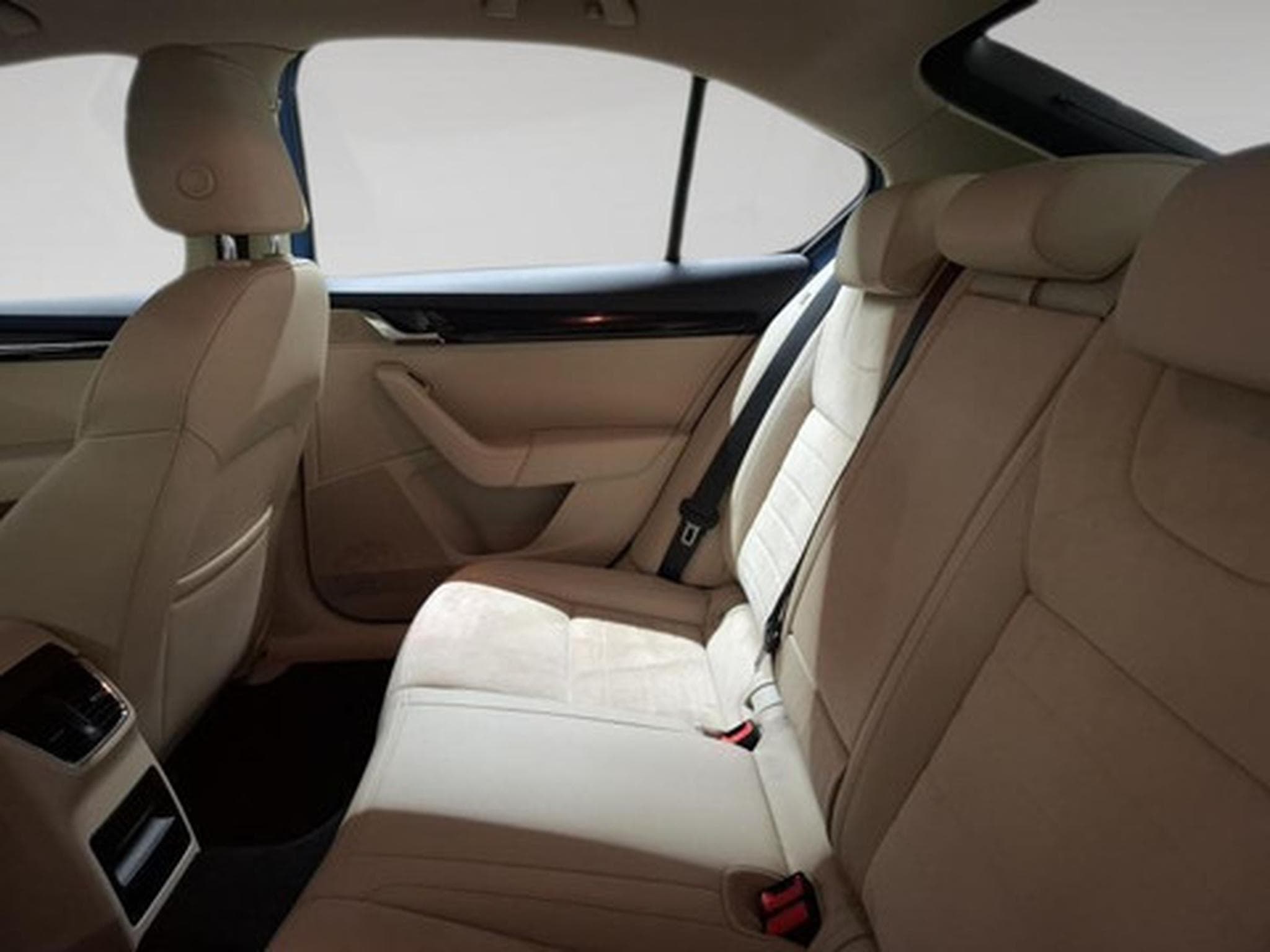 Skoda Octavia 1.2 TSI Greentech Ambition (2026) - Photo 11