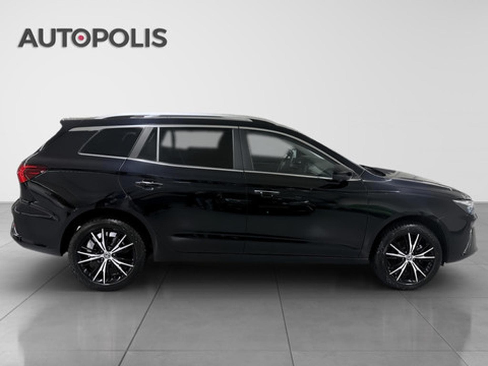 MG MG5 LUXURY (2026) - Photo 16