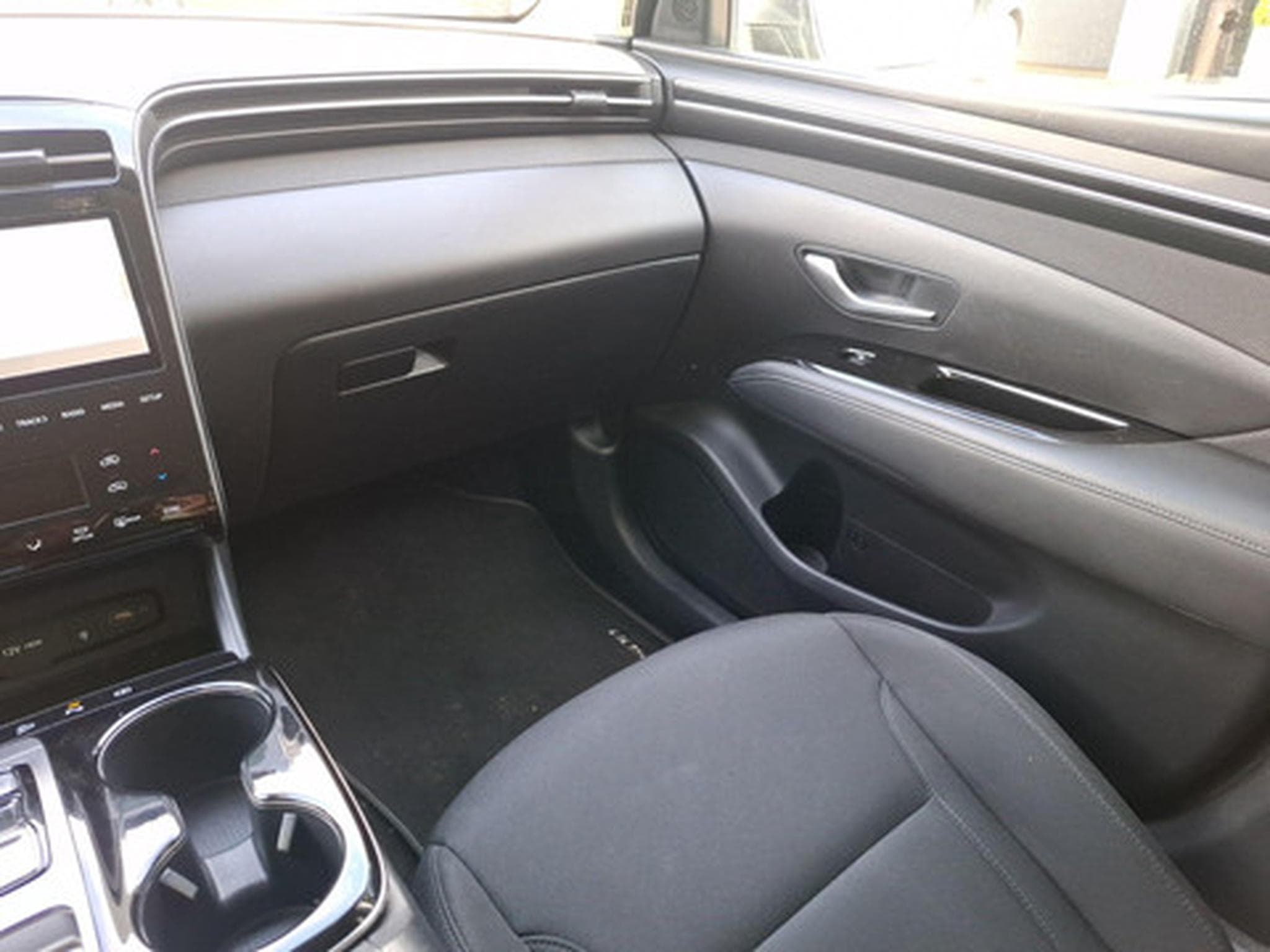 Hyundai Tucson 1.6 CRDi 48V Feel DCT (2023) - Photo 9