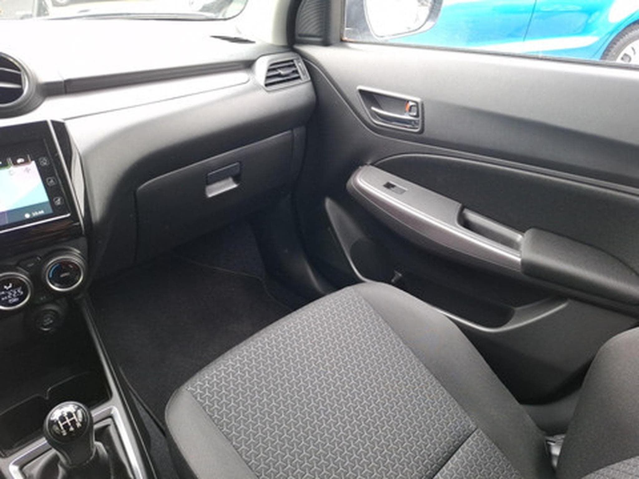Suzuki Swift 1.2 Grand Luxe Xtra (SHVS) (2023) - Photo 9